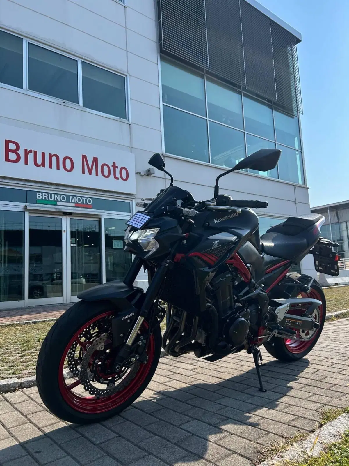 Kawasaki Z 900 (2021 - 24) (3)