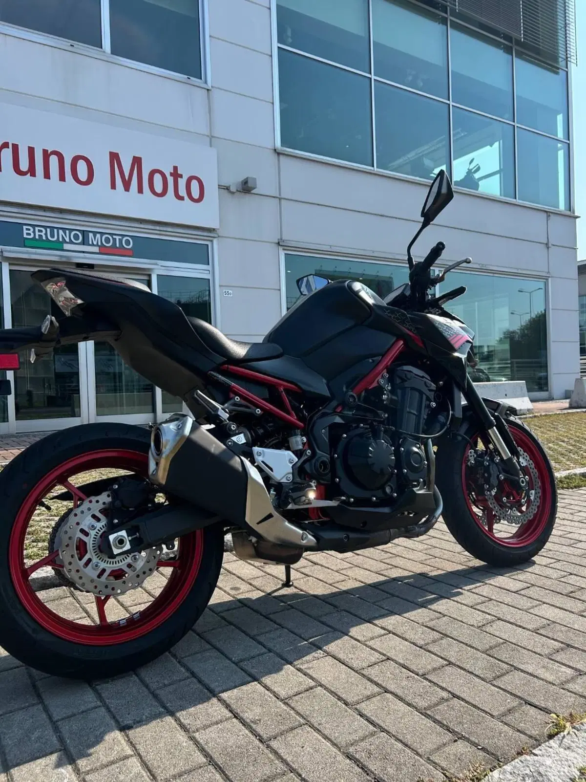Kawasaki Z 900 (2021 - 24) (4)