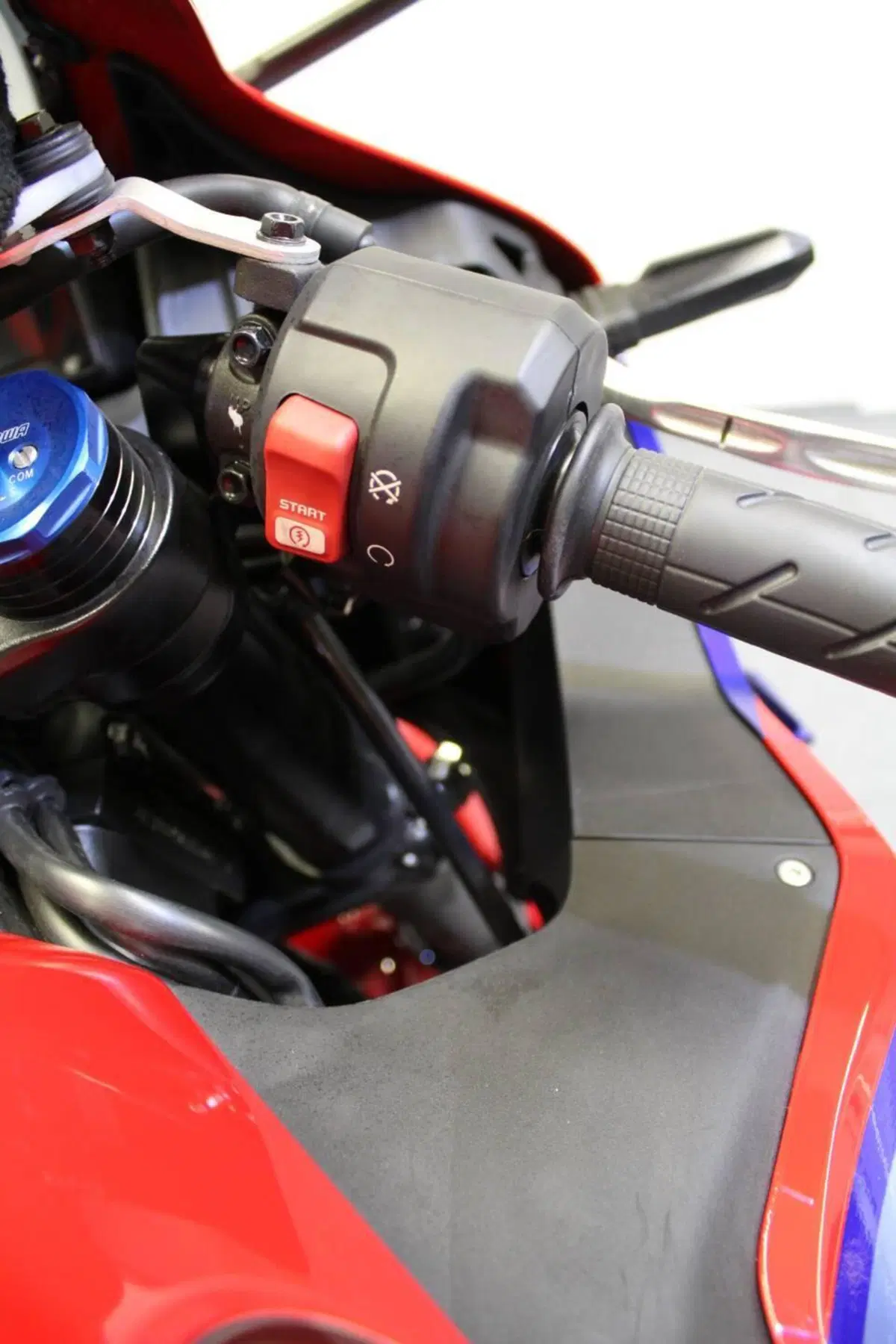 Honda CBR 600 RR (2024 - 26) (11)