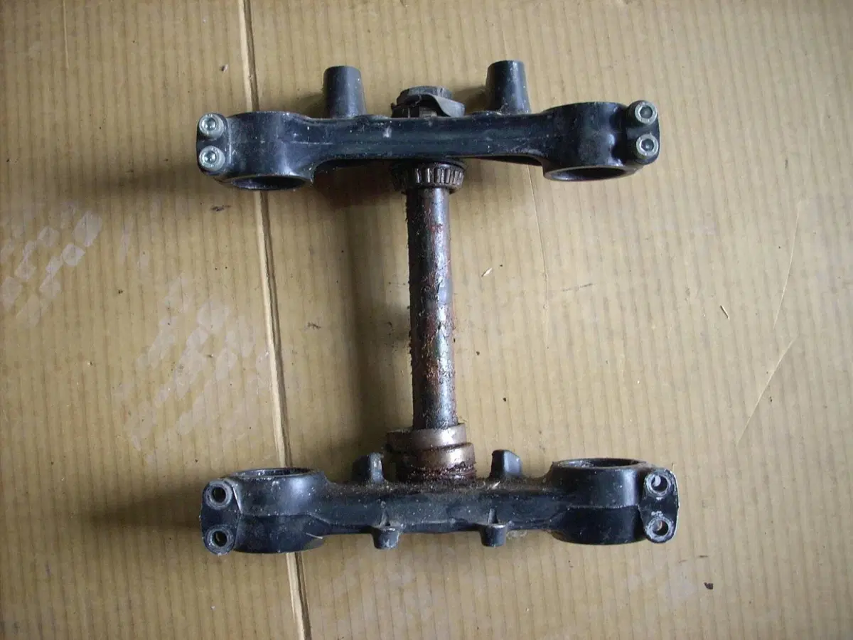 Ricambi Usati Originali Honda XR 600 R d'Epoca (14)