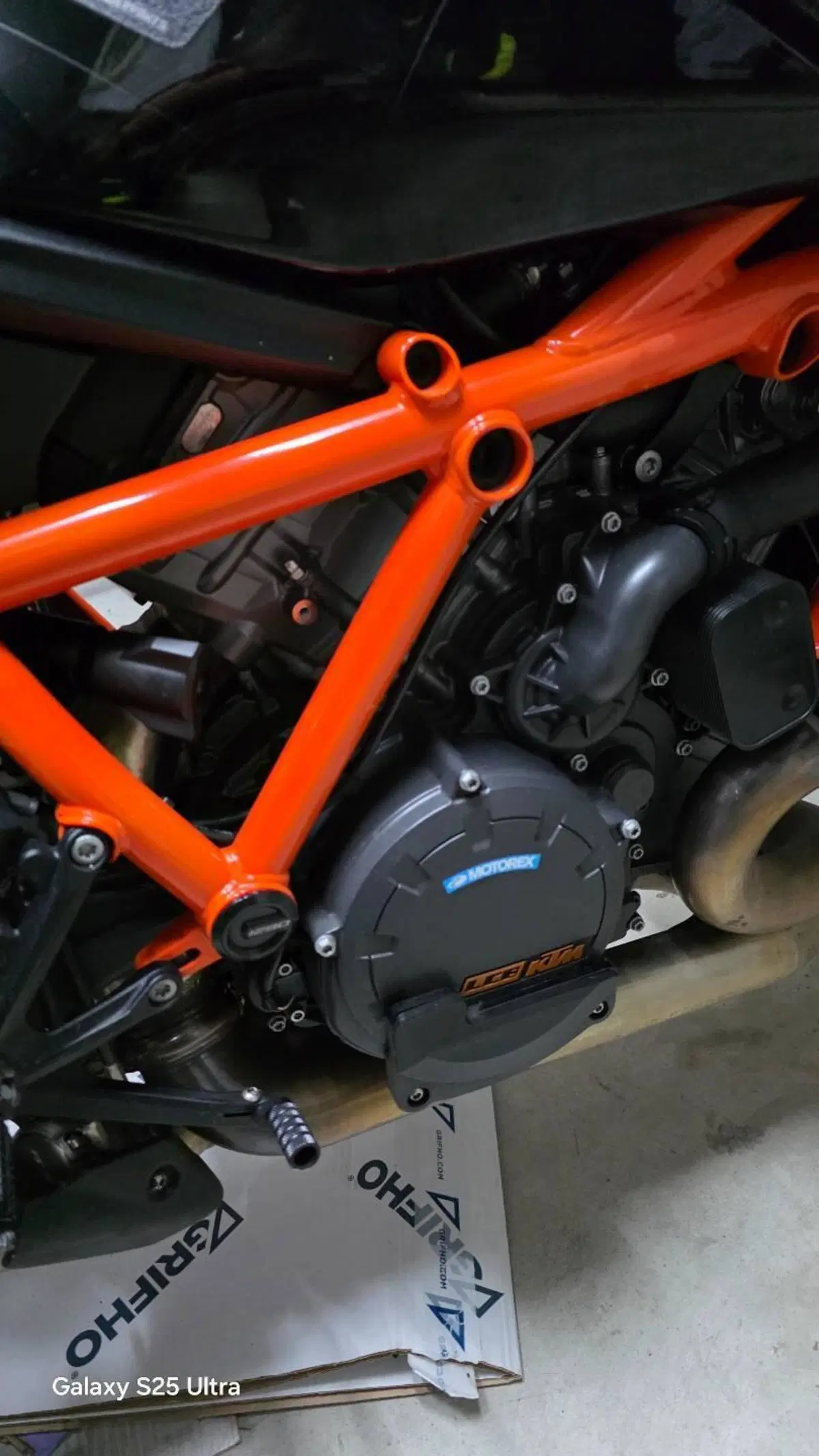 KTM 1290 Super Duke R (2022 - 23) (13)