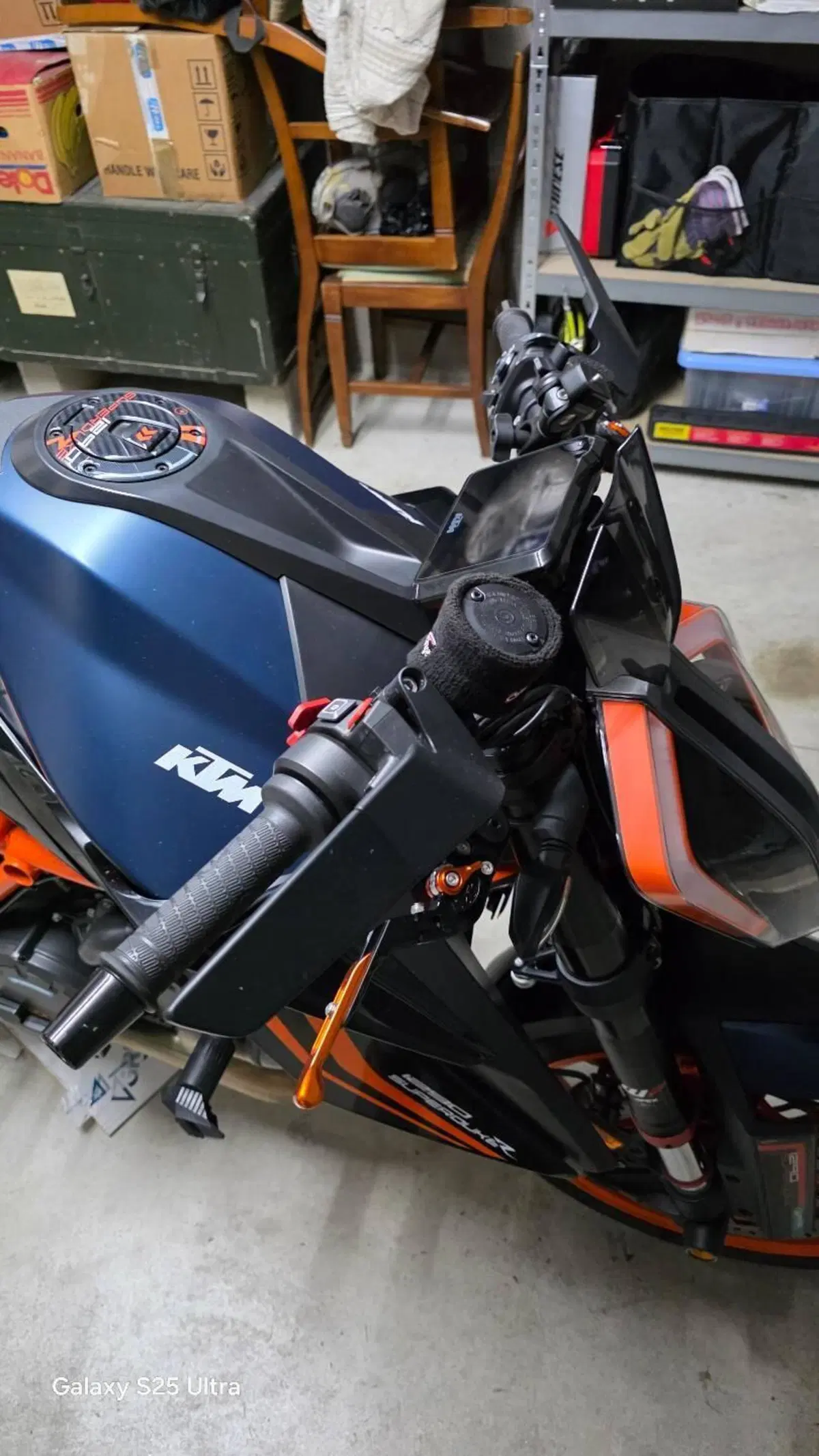KTM 1290 Super Duke R (2022 - 23) (15)