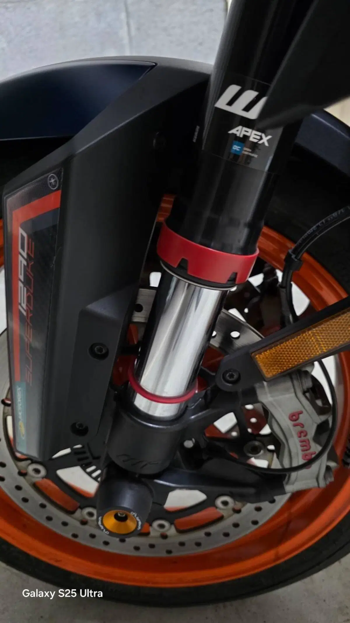 KTM 1290 Super Duke R (2022 - 23) (16)