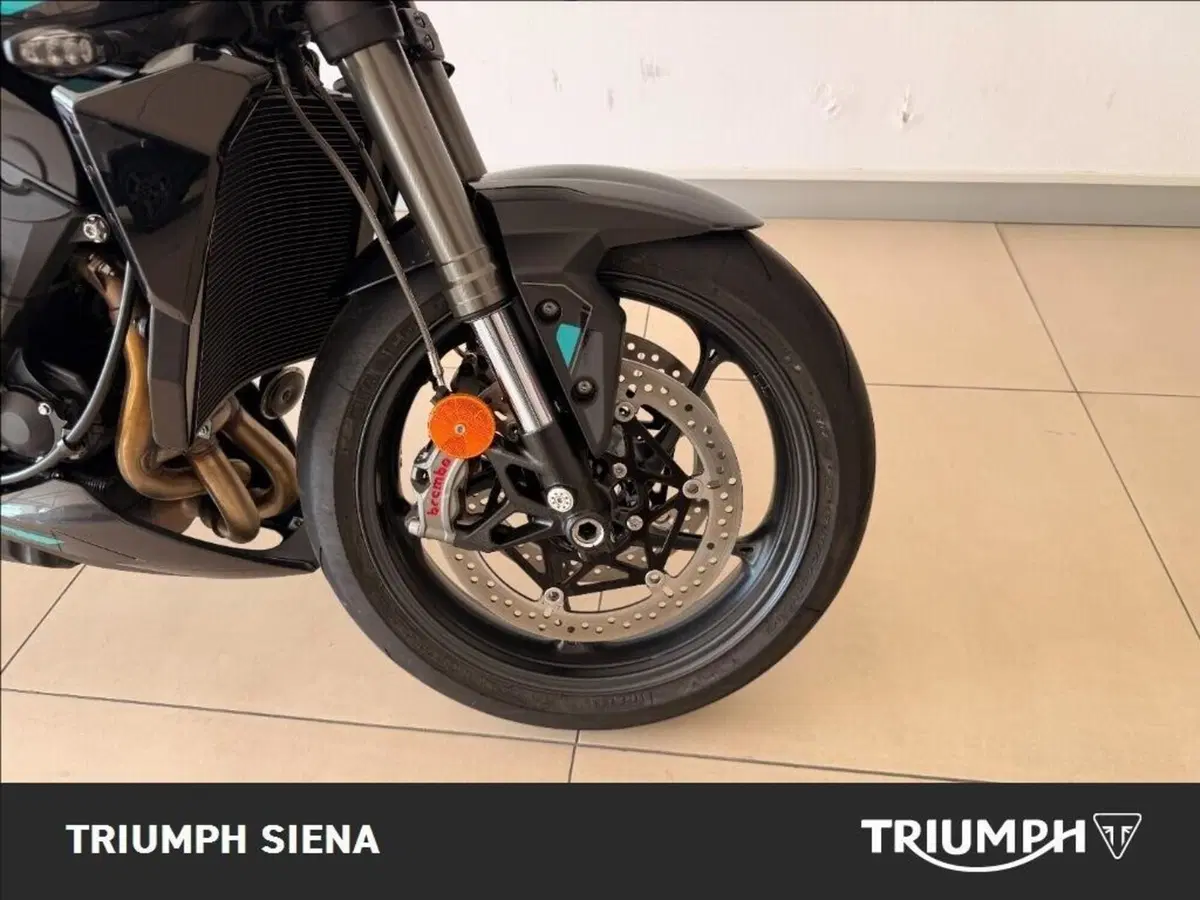 Triumph Street Triple 765 RS (2023 - 26) (7)
