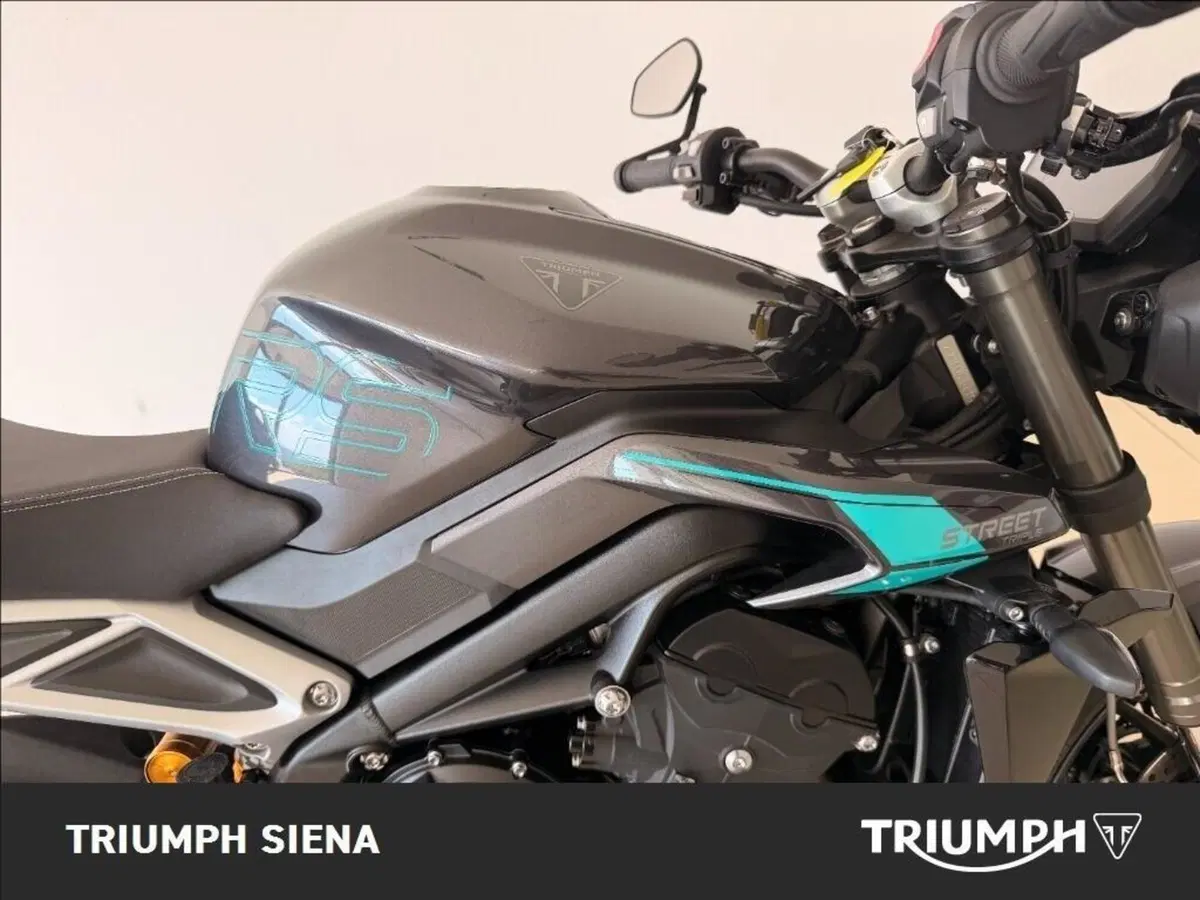 Triumph Street Triple 765 RS (2023 - 26) (4)