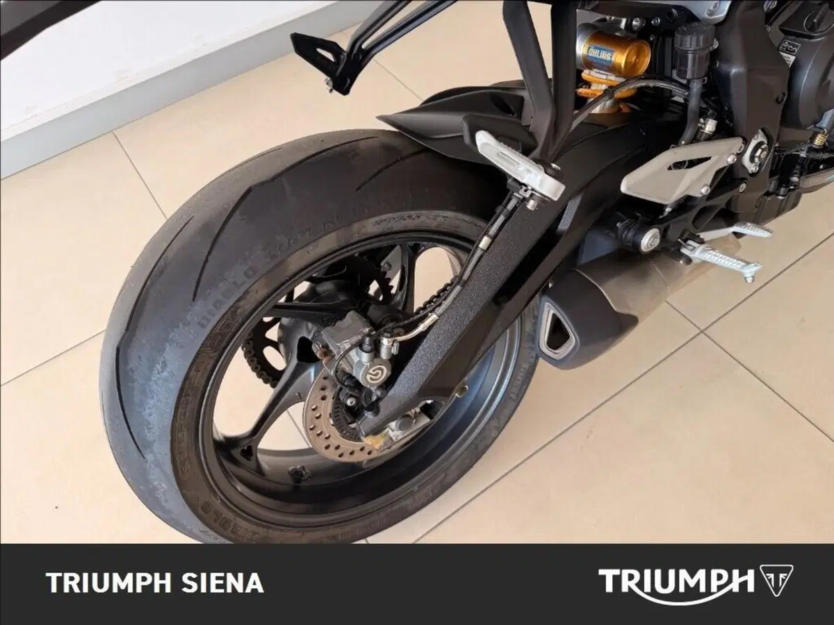 Triumph Street Triple 765 RS (2023 - 26) (11)