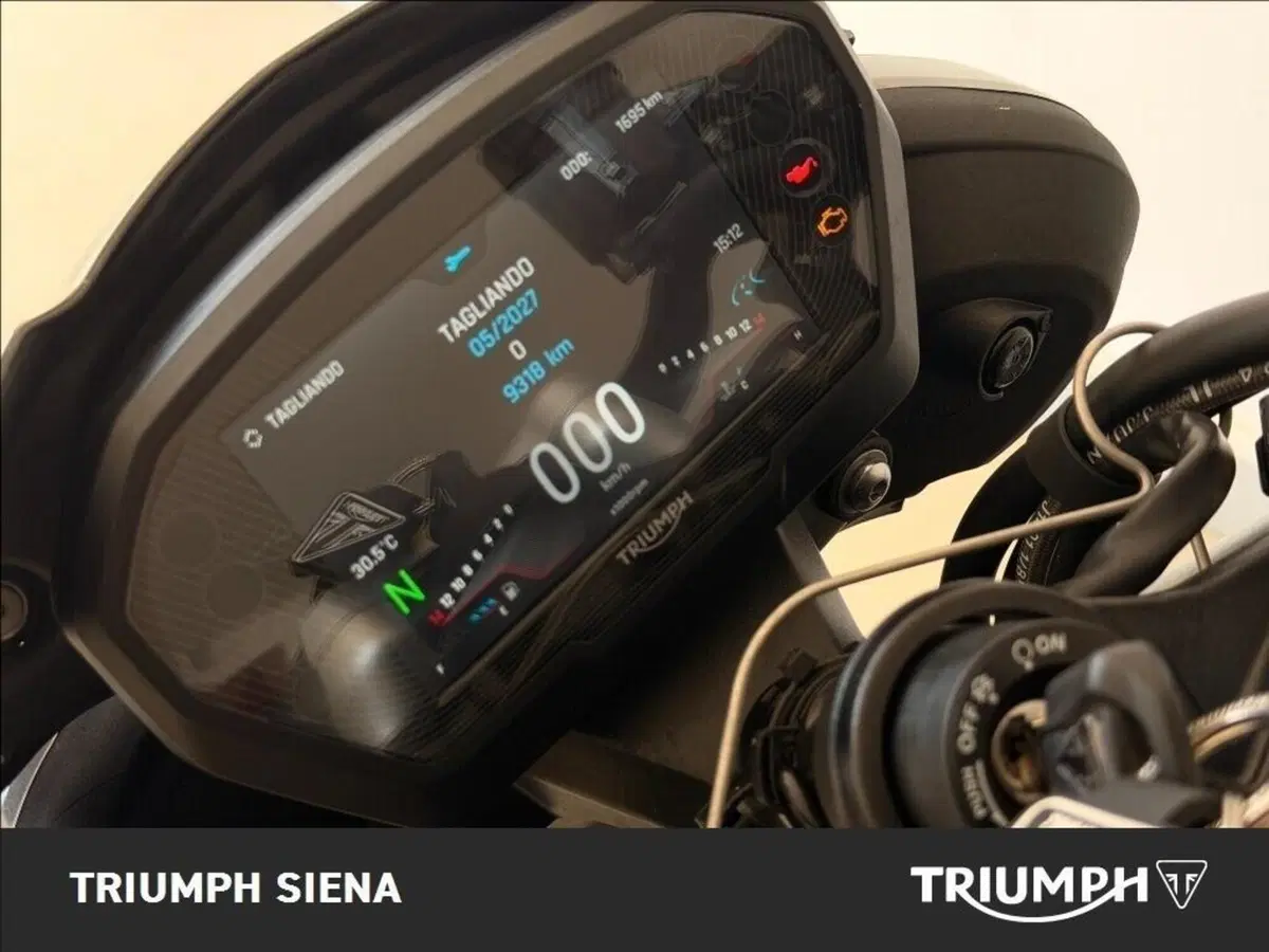 Triumph Street Triple 765 RS (2023 - 26) (12)