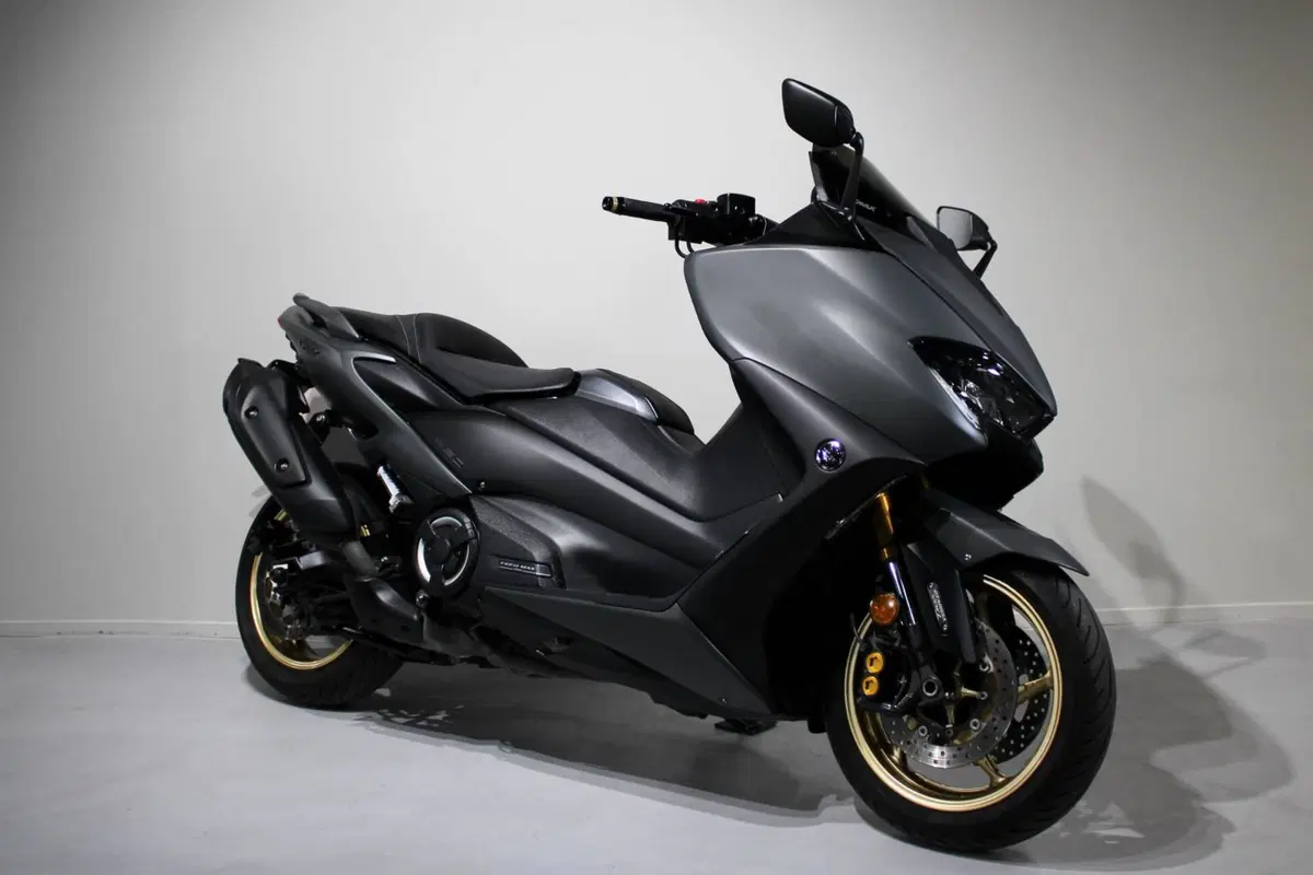 Yamaha T-Max 560 (2020 - 21) (2)