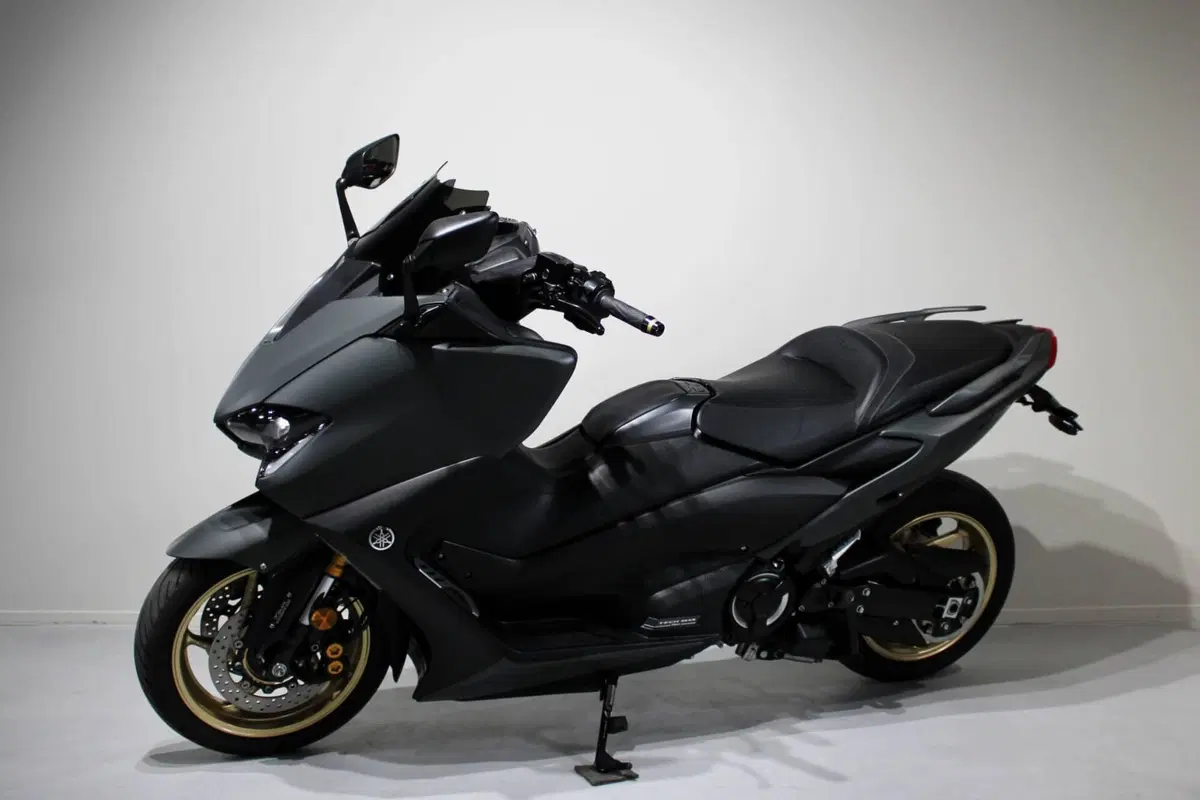 Yamaha T-Max 560 (2020 - 21) (3)
