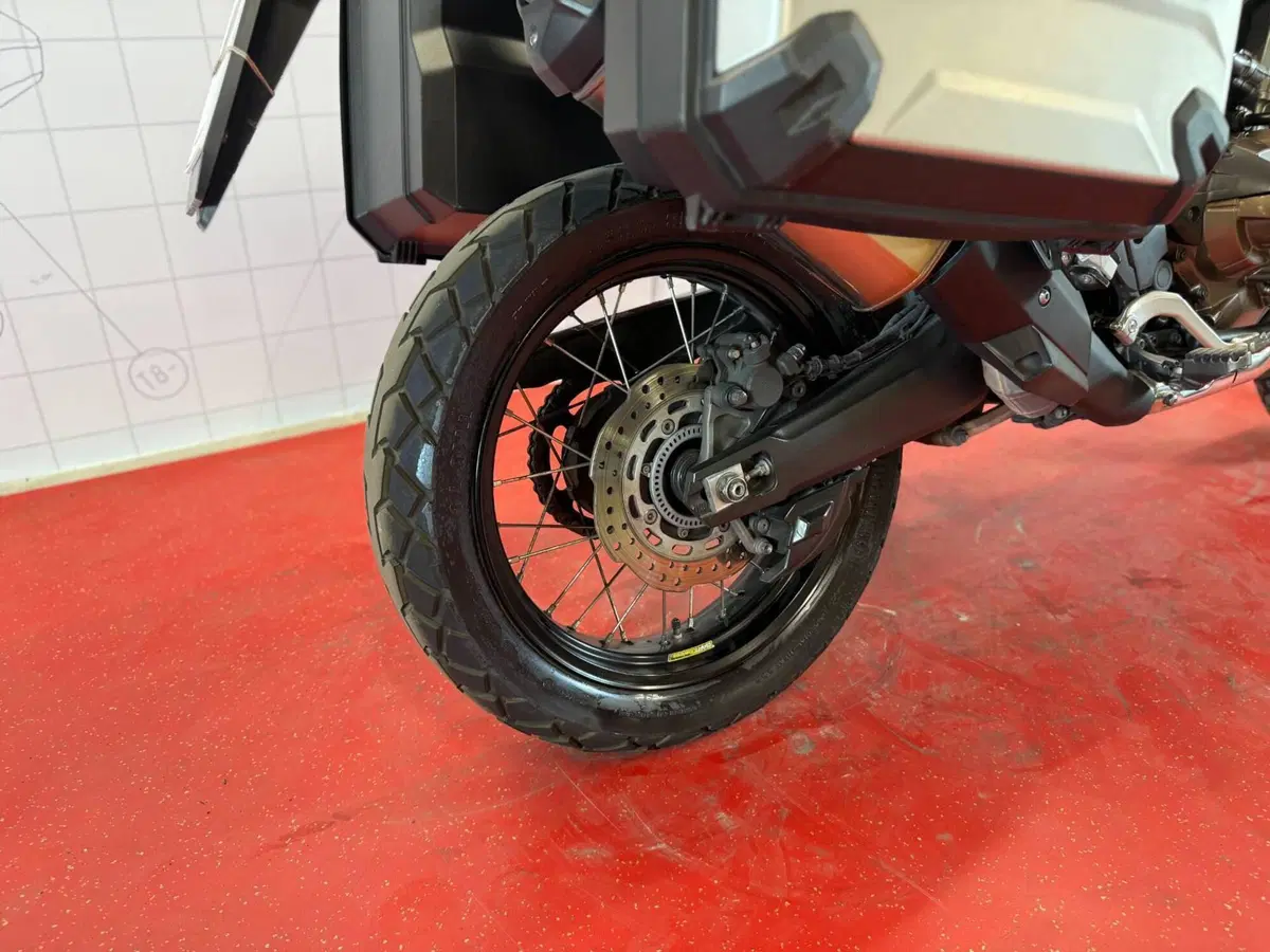 Honda Africa Twin CRF 1000L DCT ABS (2016 - 17) (10)