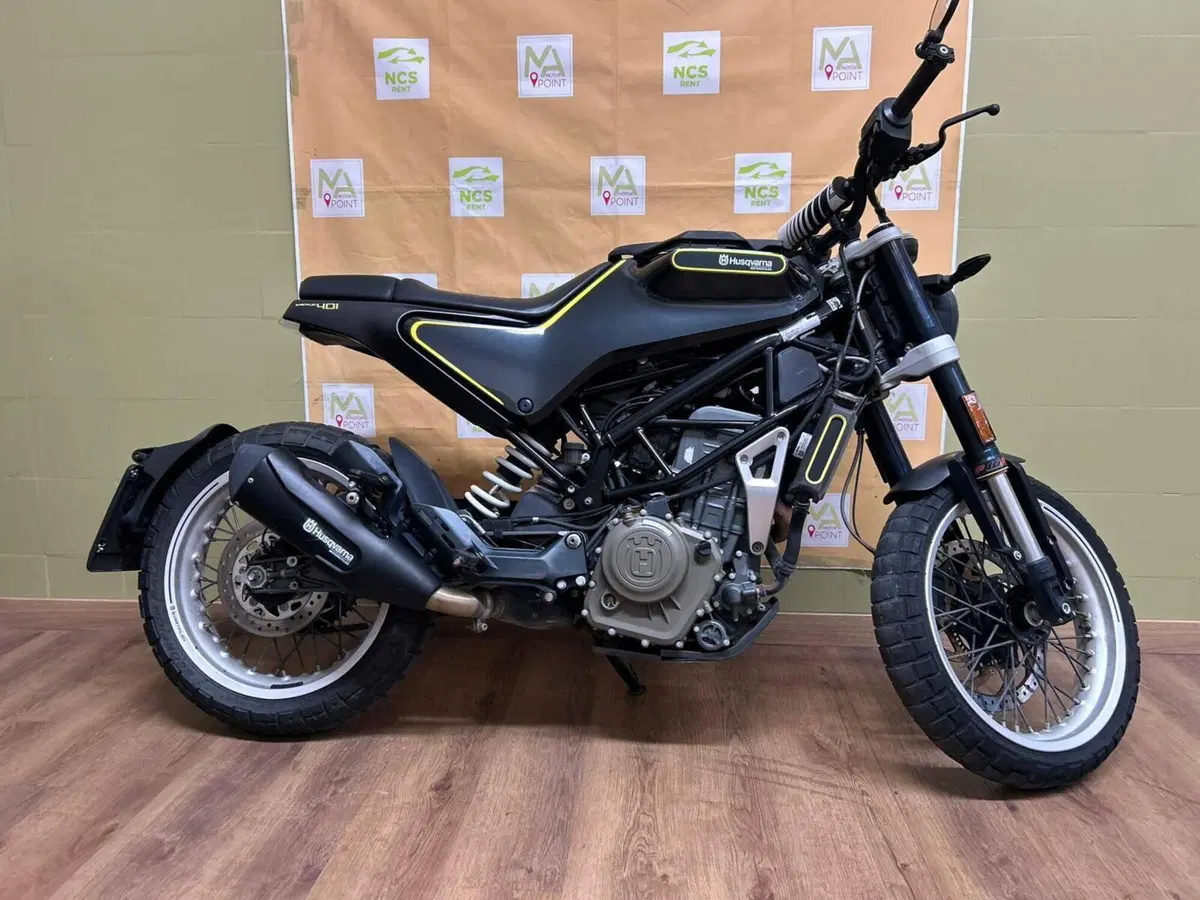 Husqvarna Svartpilen 401 (2018 - 19) (2)