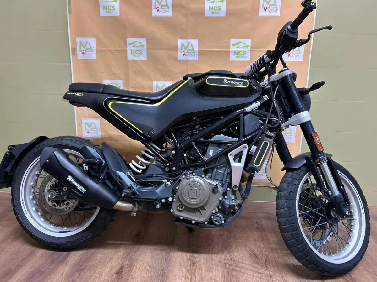 Husqvarna Svartpilen 401 (2018 - 19) (7)