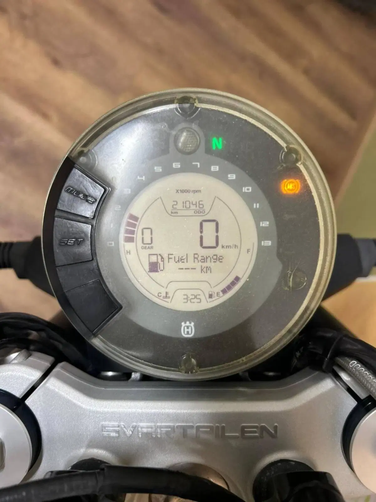 Husqvarna Svartpilen 401 (2018 - 19) (8)