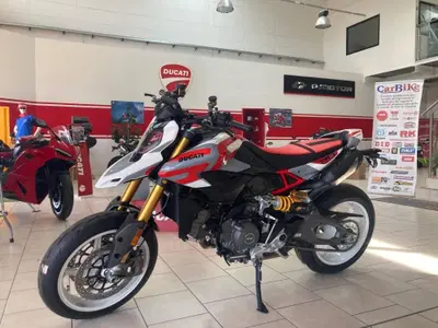 Ducati Hypermotard V2 SP (2026) usata