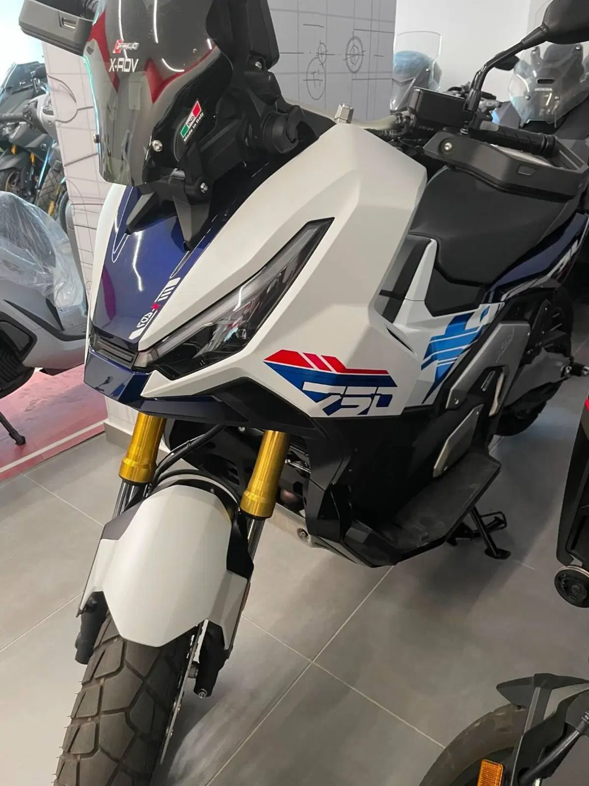 Honda X-ADV 750 (2025 - 26) (5)