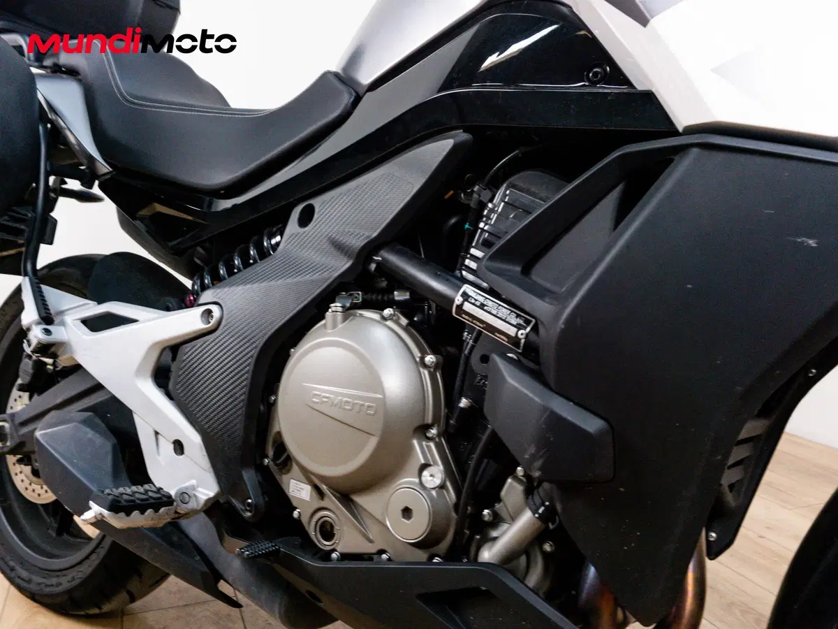 CFMOTO 650MT (2019 - 20) (5)