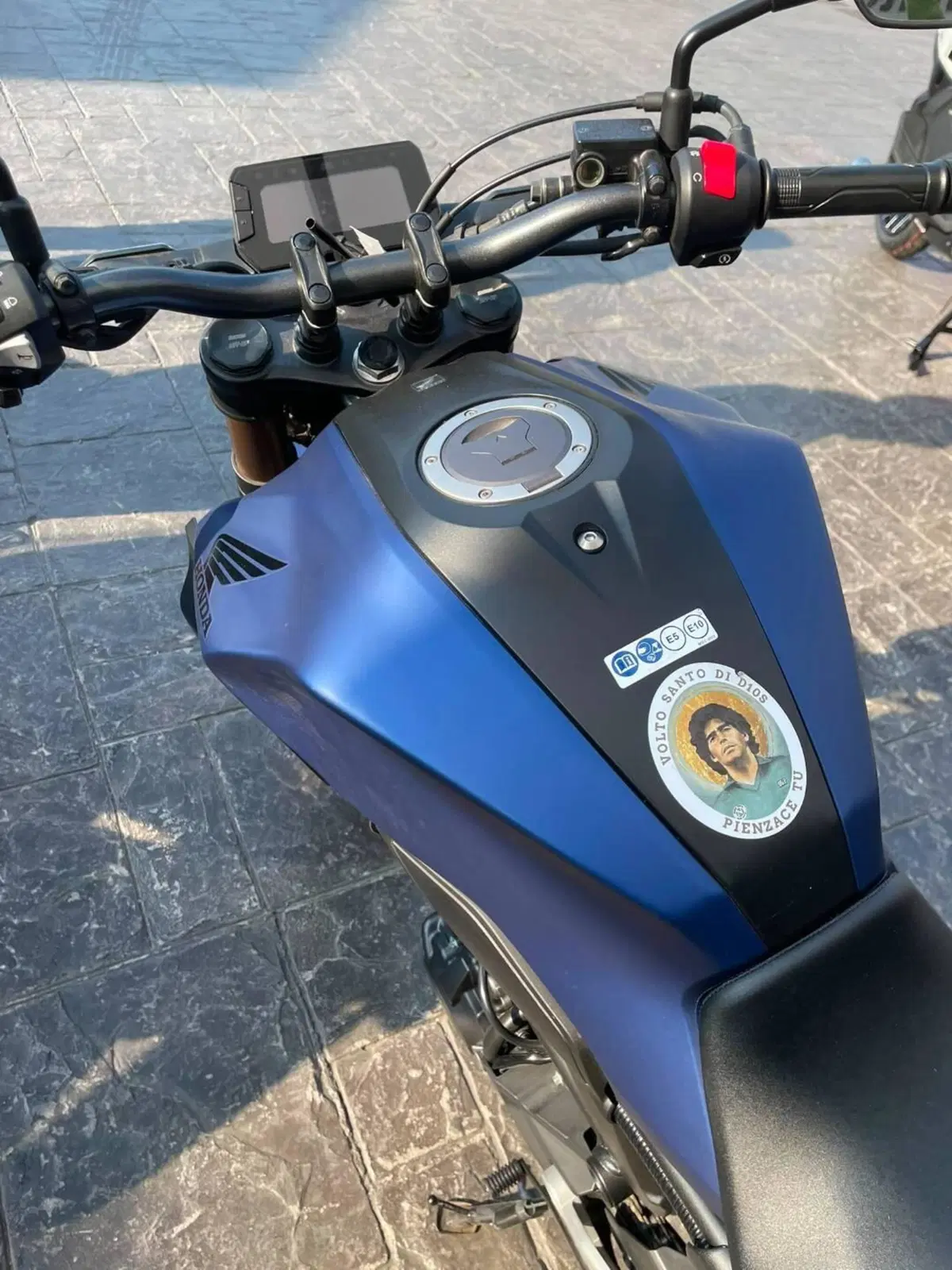 Honda CB 300 R (2022 - 26) (3)