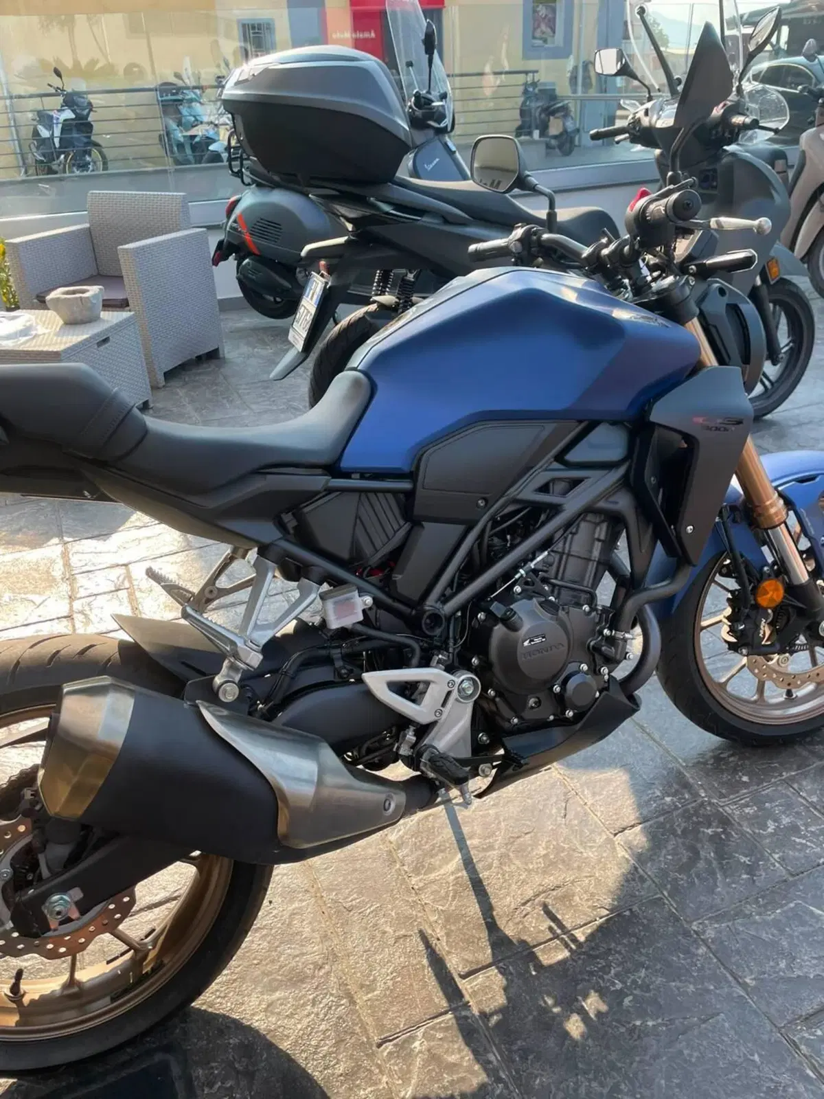 Honda CB 300 R (2022 - 26) (6)
