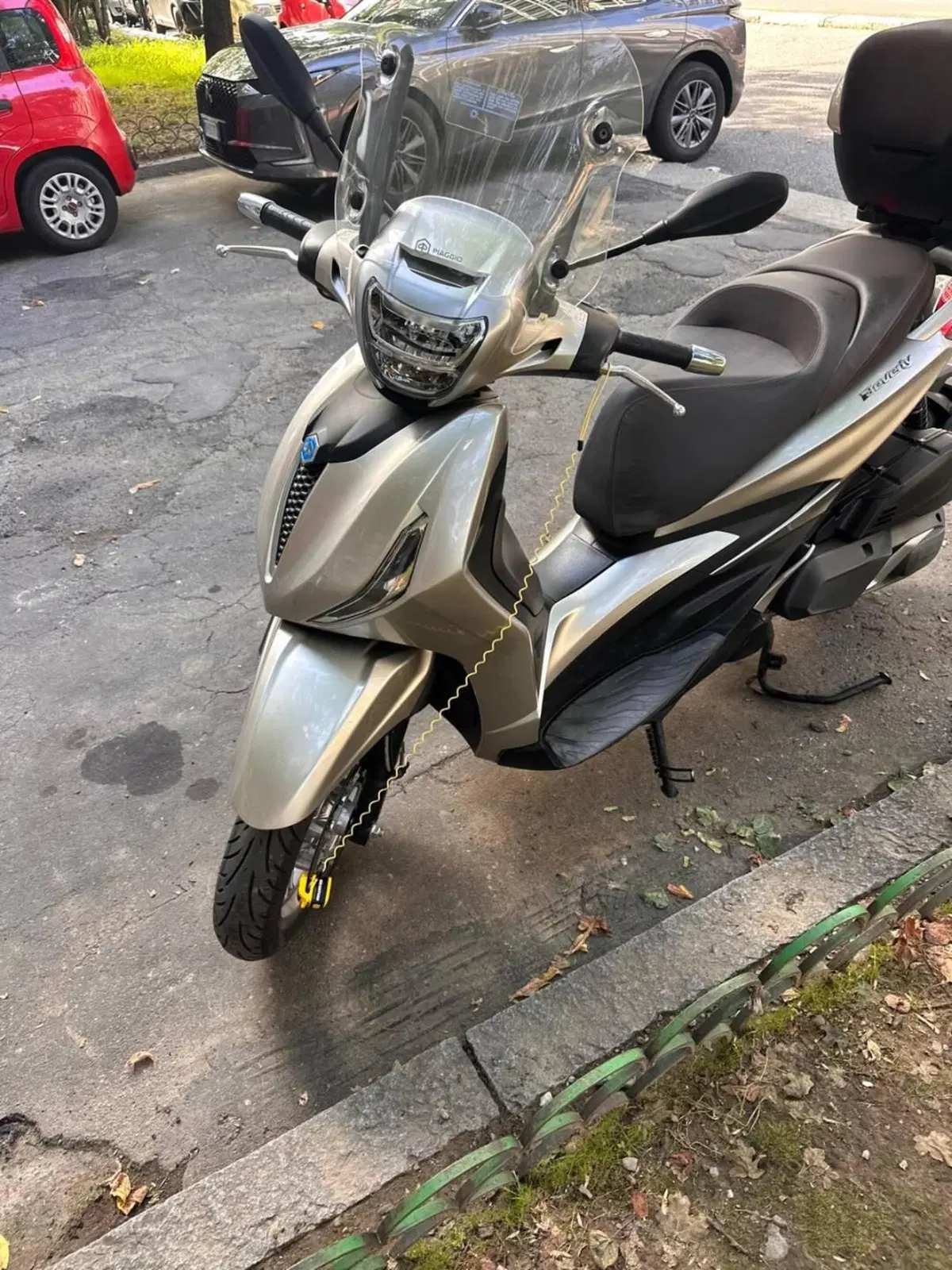 Piaggio Beverly 400 ABS-ASR (2021 - 24)