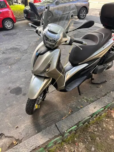 Piaggio Beverly 400 ABS-ASR (2021 - 24) usata