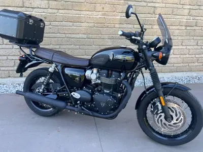 Triumph Bonneville T120 Black (2021 - 25) usata