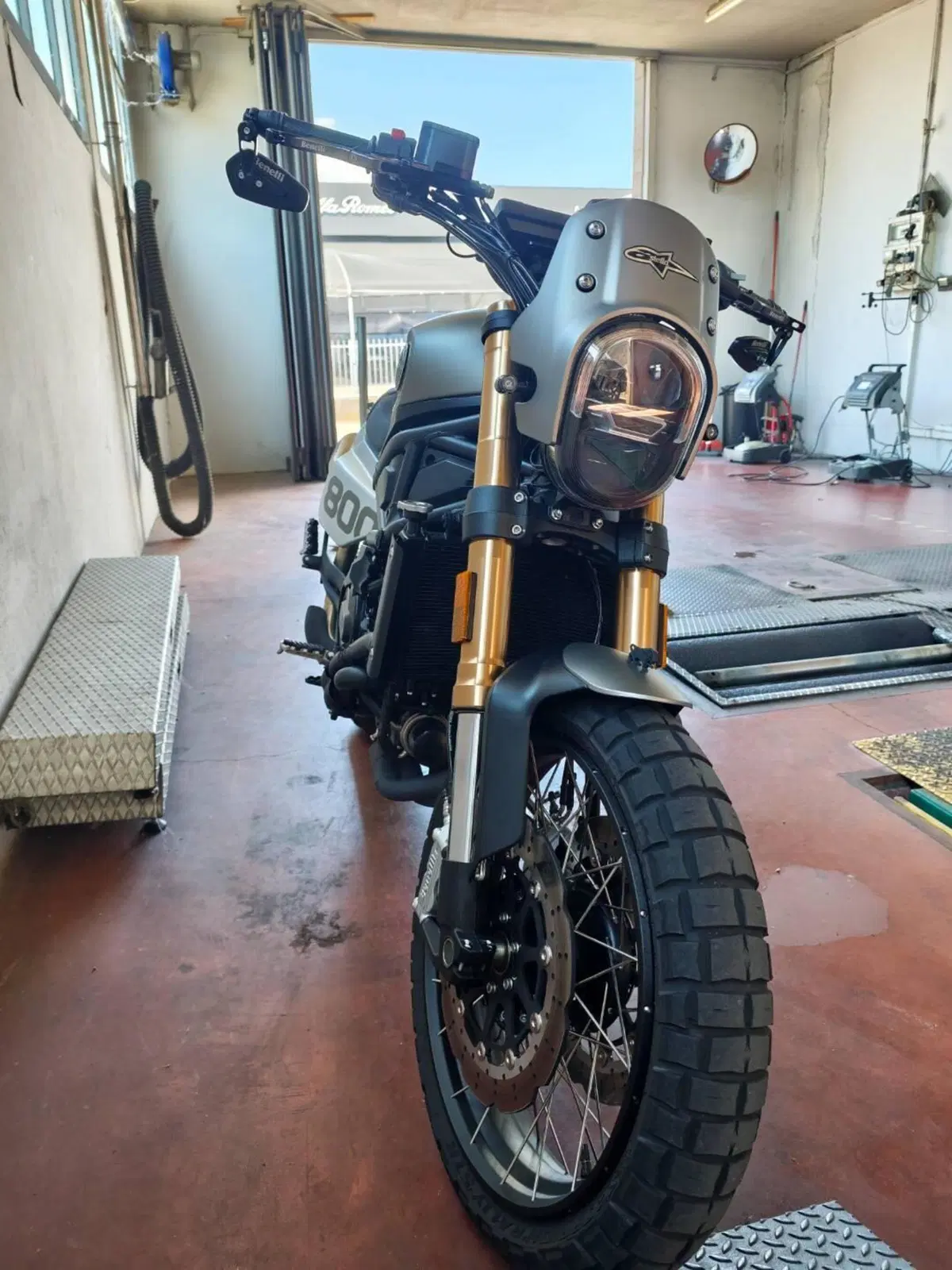 Benelli Leoncino 800 Trail (2022 - 26) (2)