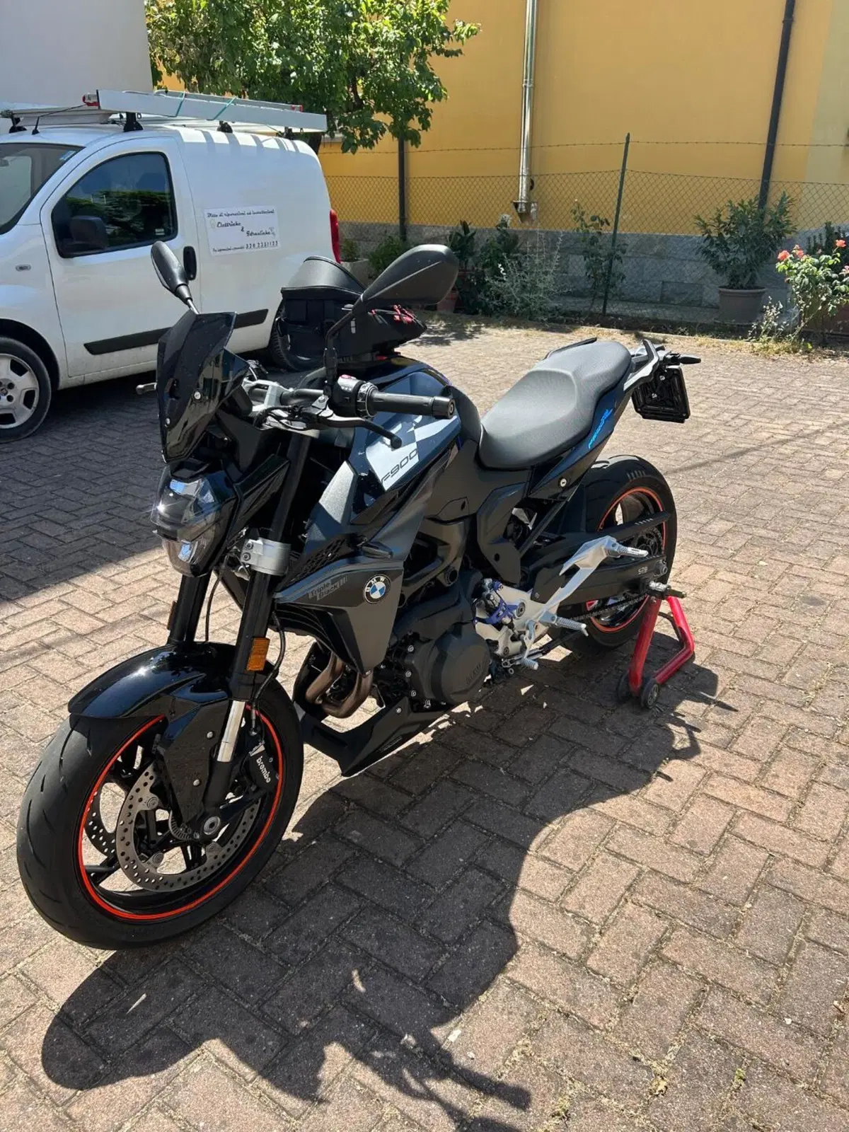Bmw F 900 R (2025 - 27) (3)
