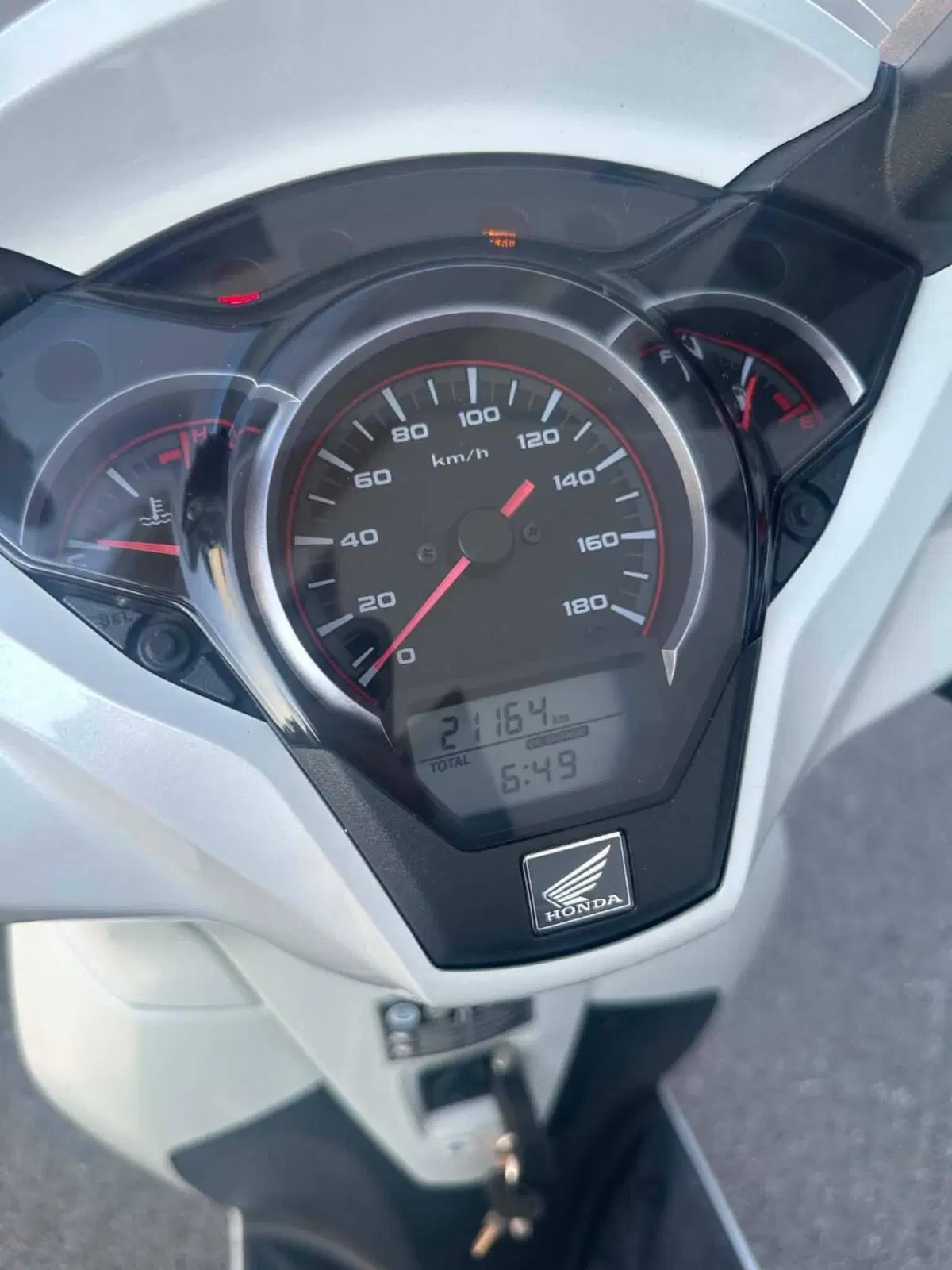 Honda SH 300 i ABS (2016 - 20) (6)