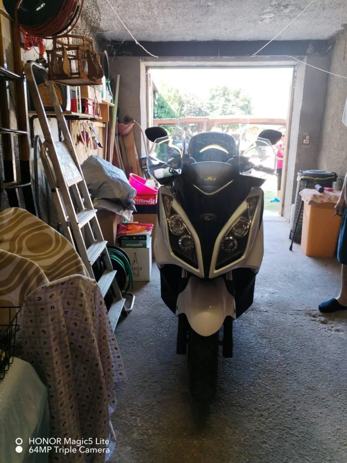 Kymco Downtown 200i (2009 - 16) (3)