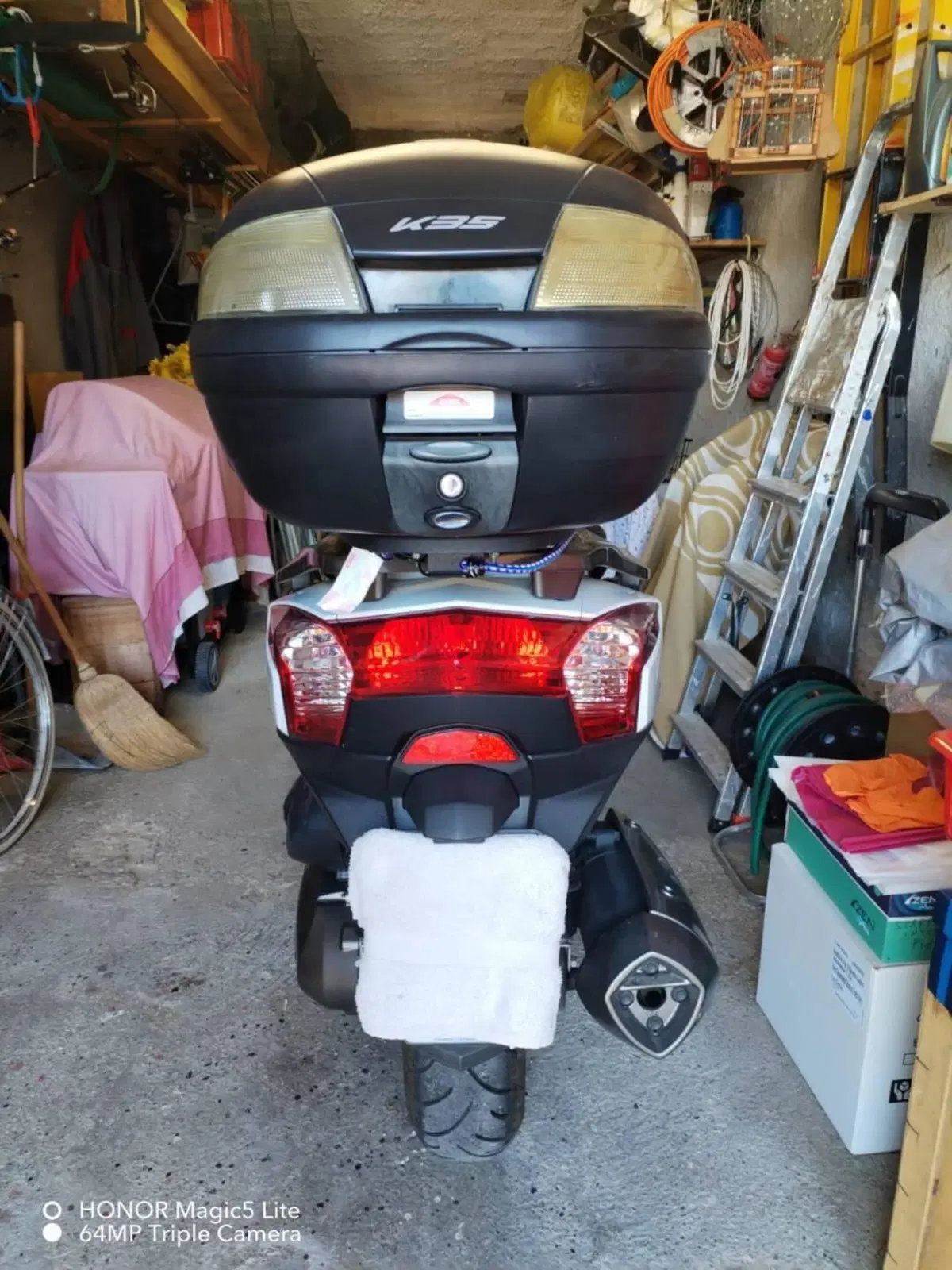 Kymco Downtown 200i (2009 - 16) (4)