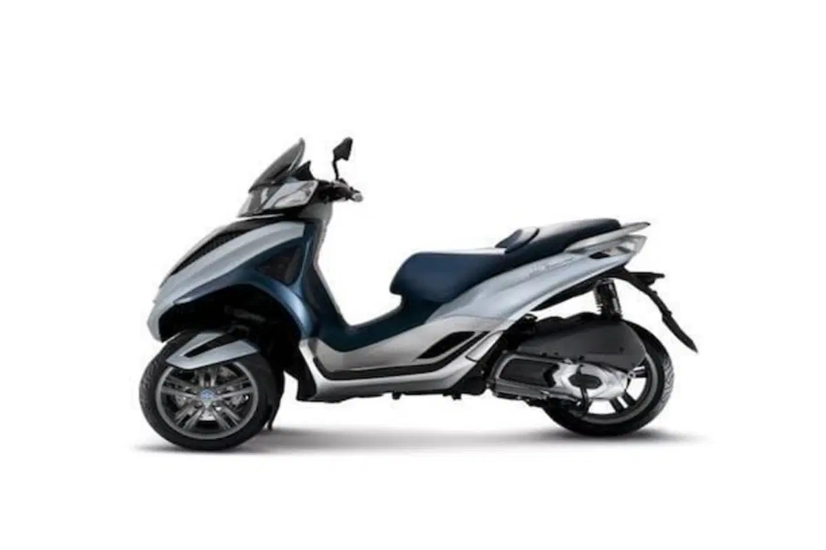Piaggio Mp3 300 ie Business LT ABS (2014 - 16) (2)