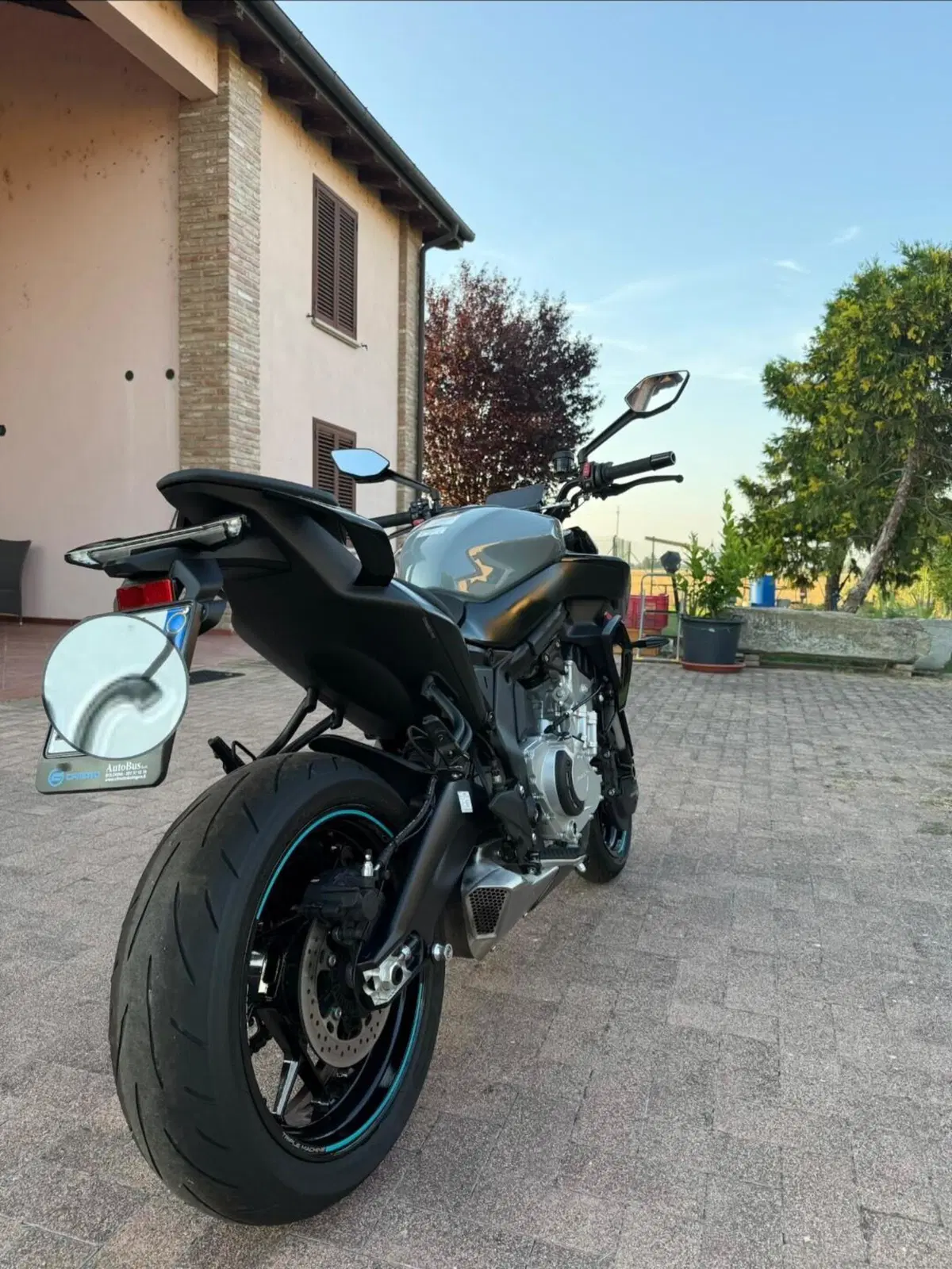 CFMOTO 675NK (2025 - 26) (8)