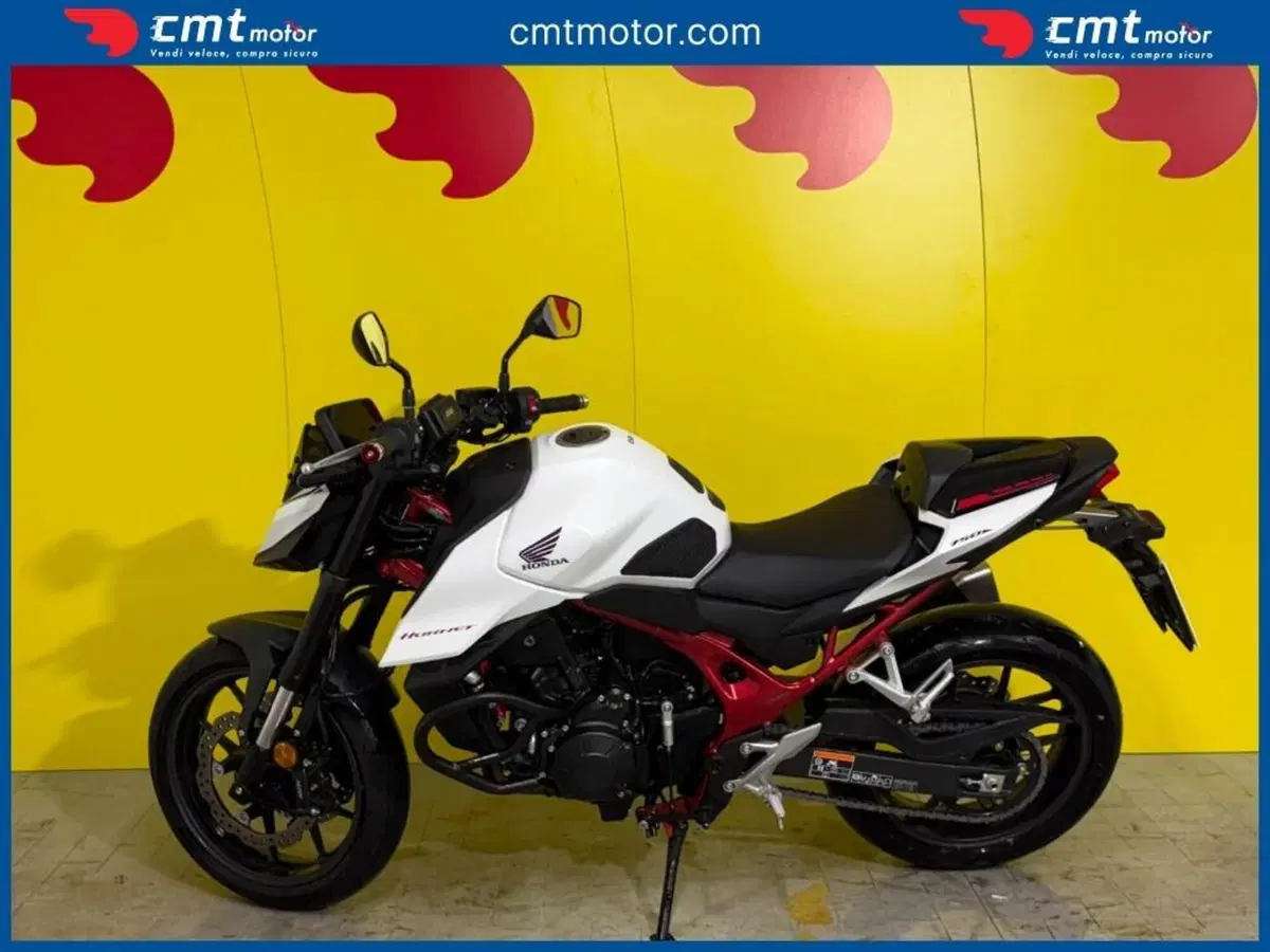 Honda CB 750 Hornet (2023 - 24) (3)