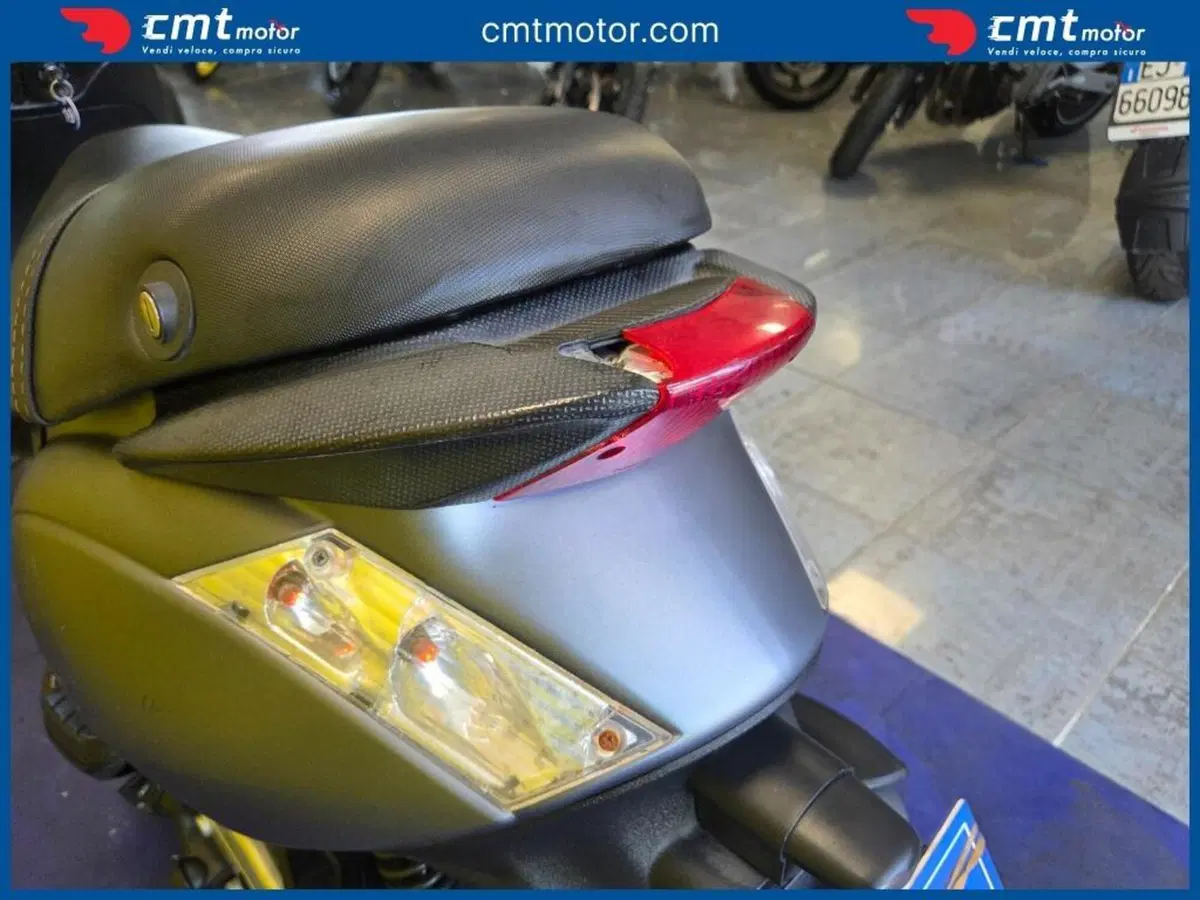 Piaggio Zip 50 4T (2021 - 25) (10)