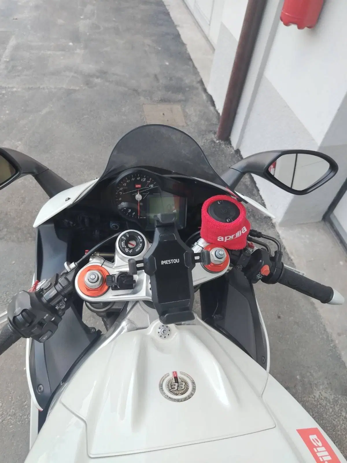 Aprilia RSV4 R (2009 - 12) (16)