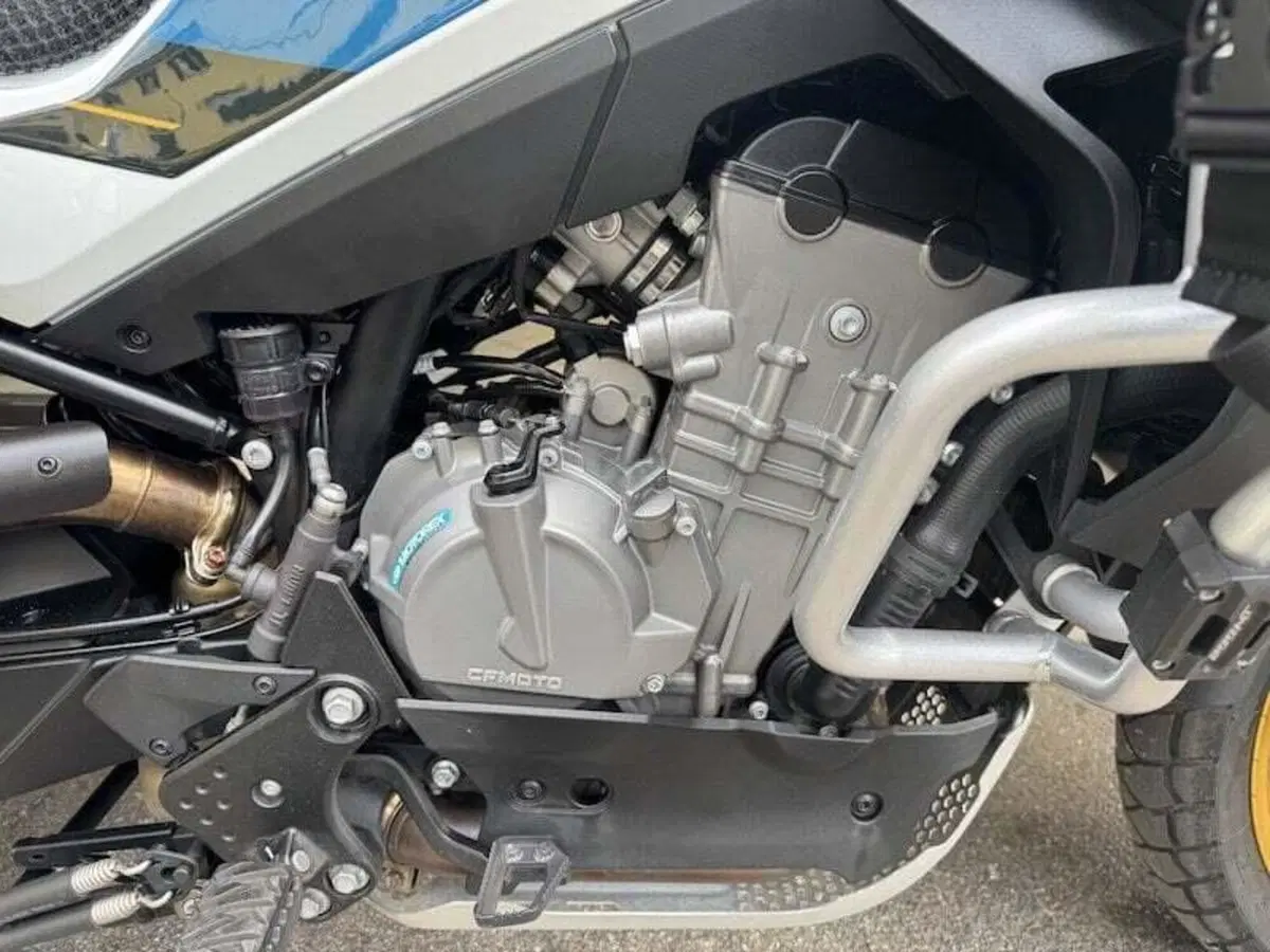CFMOTO 800MT Explore (2023 - 26) (8)