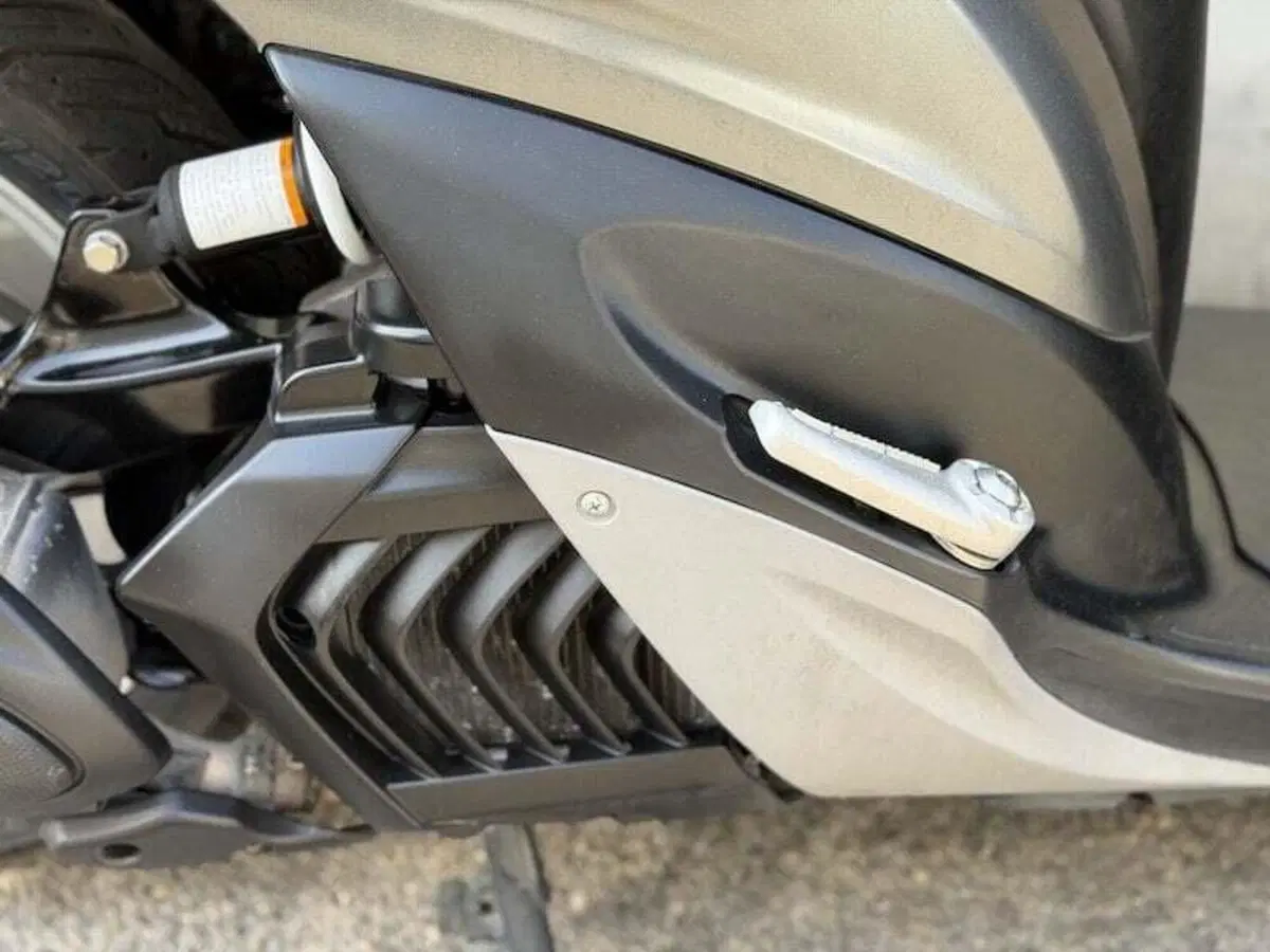 Yamaha Xenter 125 (2017 - 20) (9)
