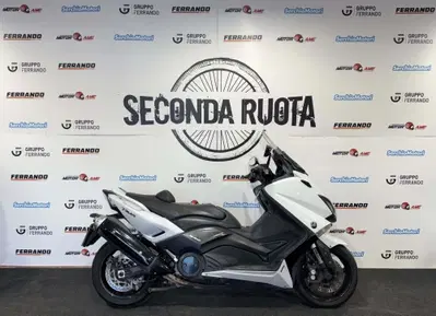 Yamaha T-Max 530 (2015 - 16) usata