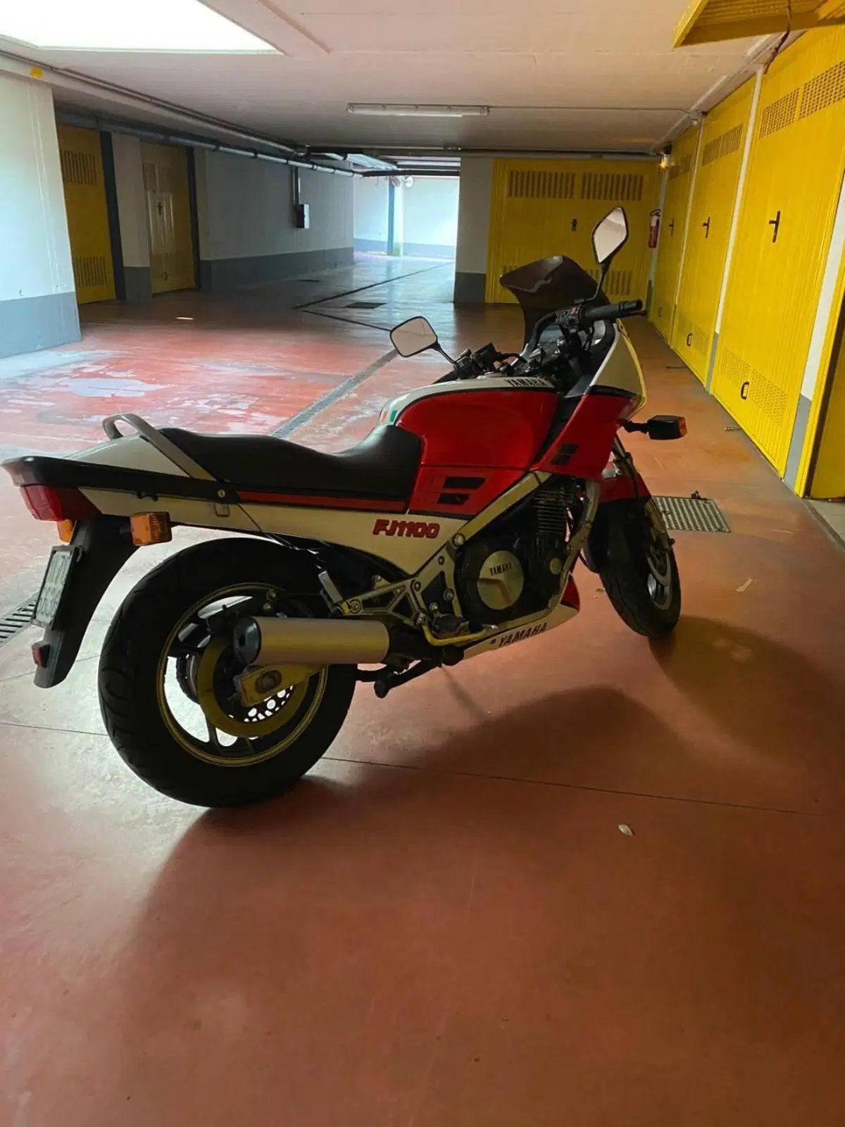 Yamaha FJ 1100 (6)