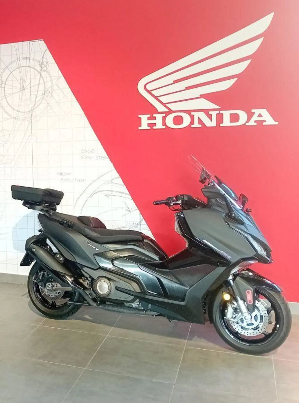Kymco AK 575 Premium (2025 - 26)