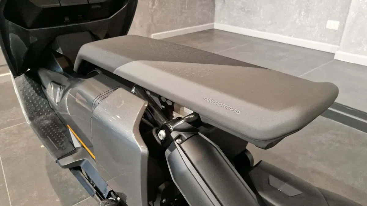 Bmw CE 04 (2021 - 25) (12)