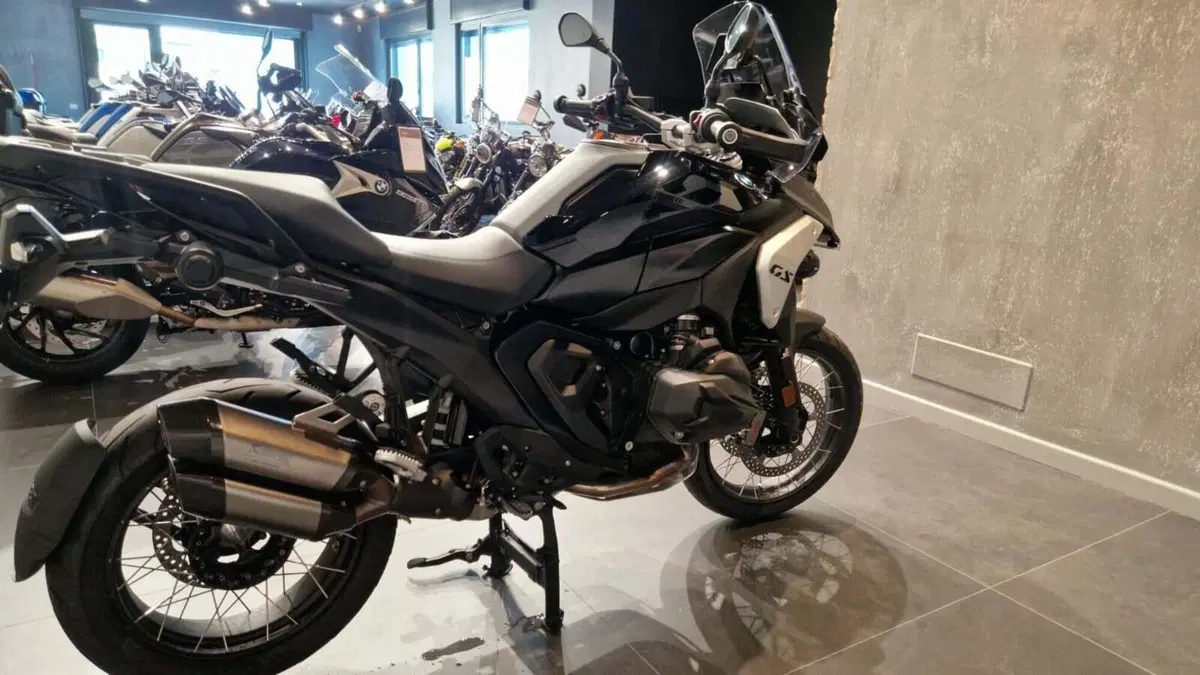 Bmw R 1300 GS Triple Black (2023 - 26) (7)