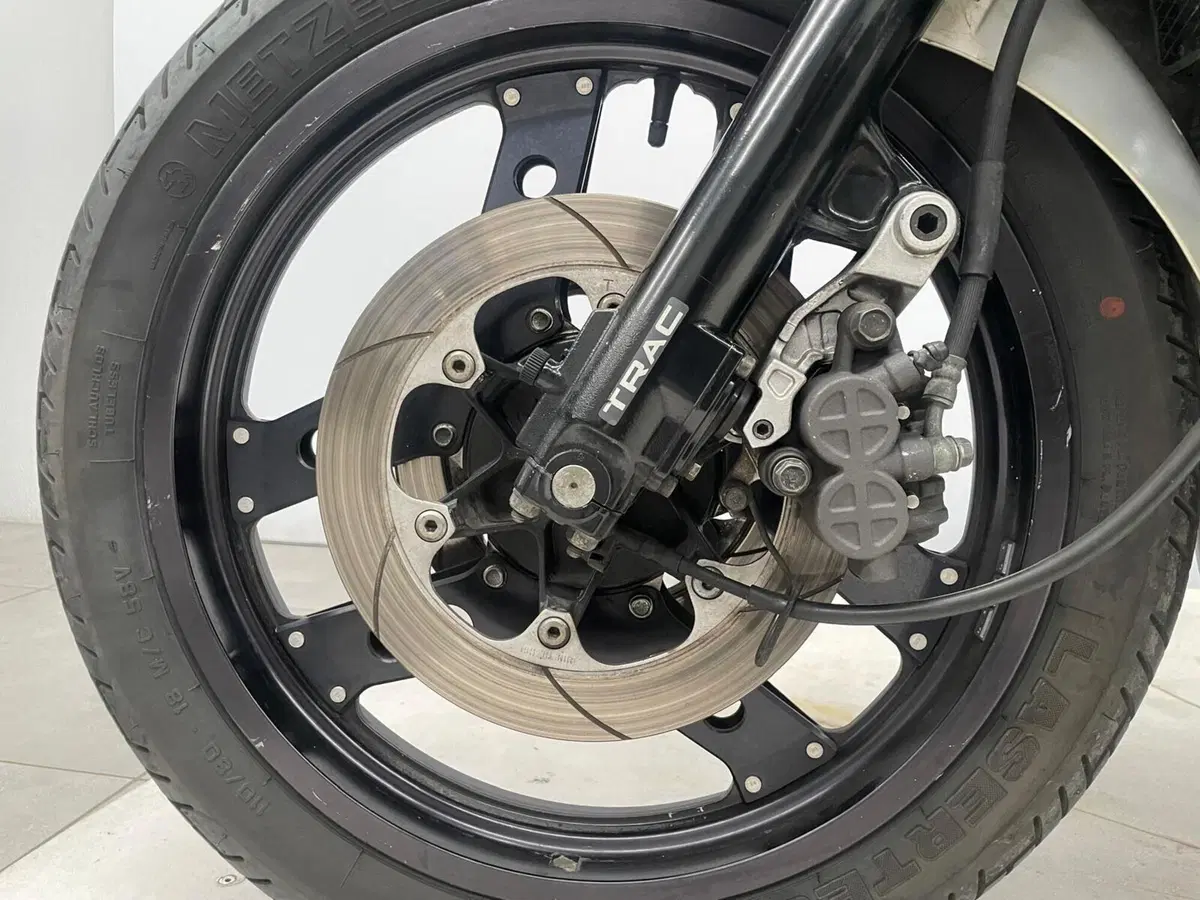 Honda VF 1000 F2 (1985 - 87) (24)