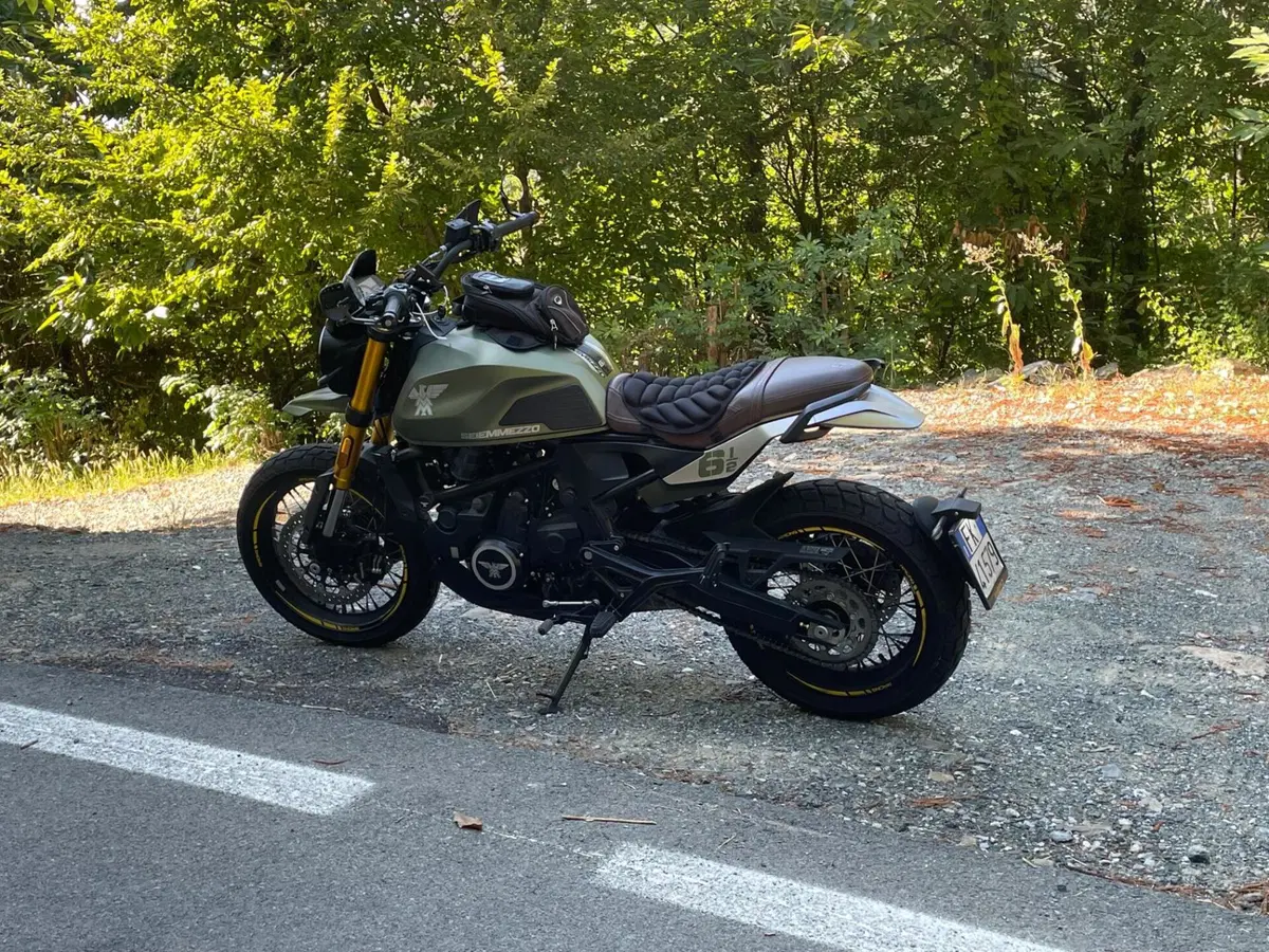 Moto Morini SEIEMMEZZO SCR (2022 - 26) (16)