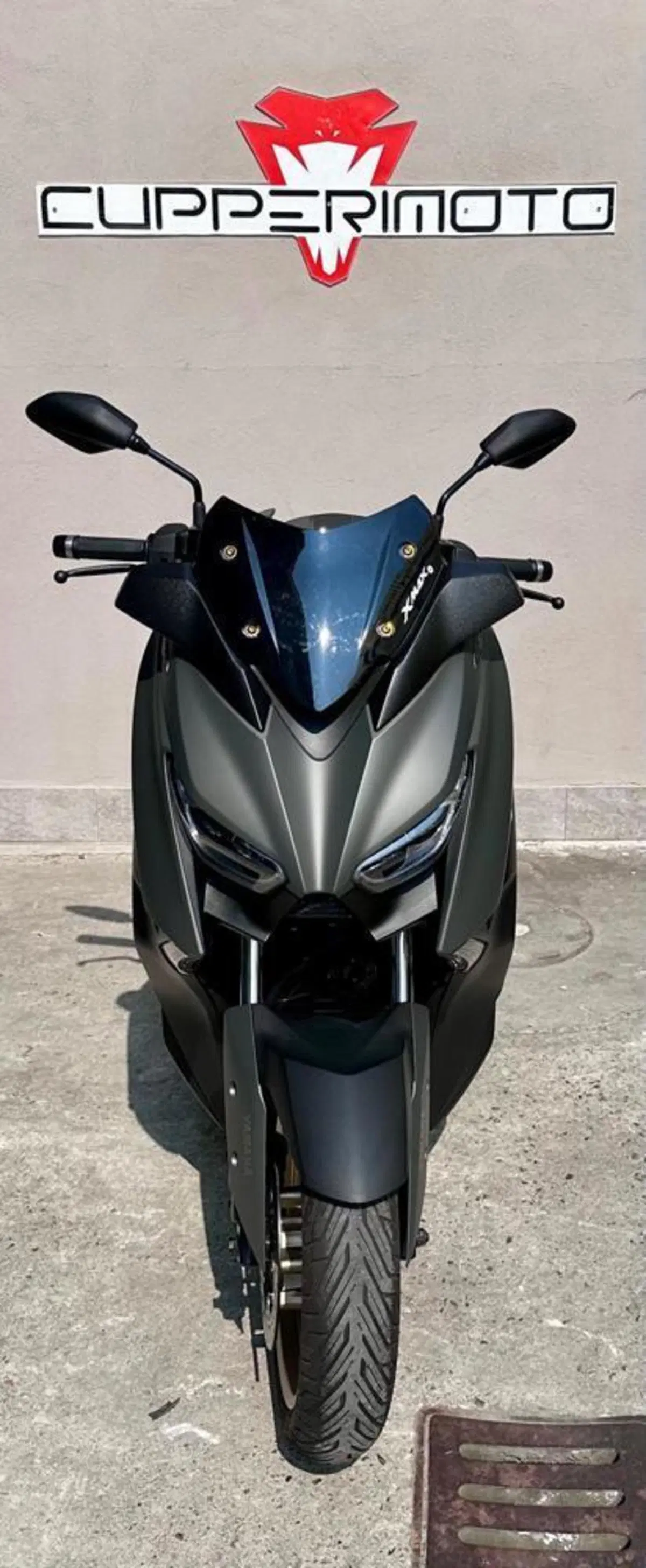Yamaha X-Max 300 Tech Max (2021 - 24) (2)