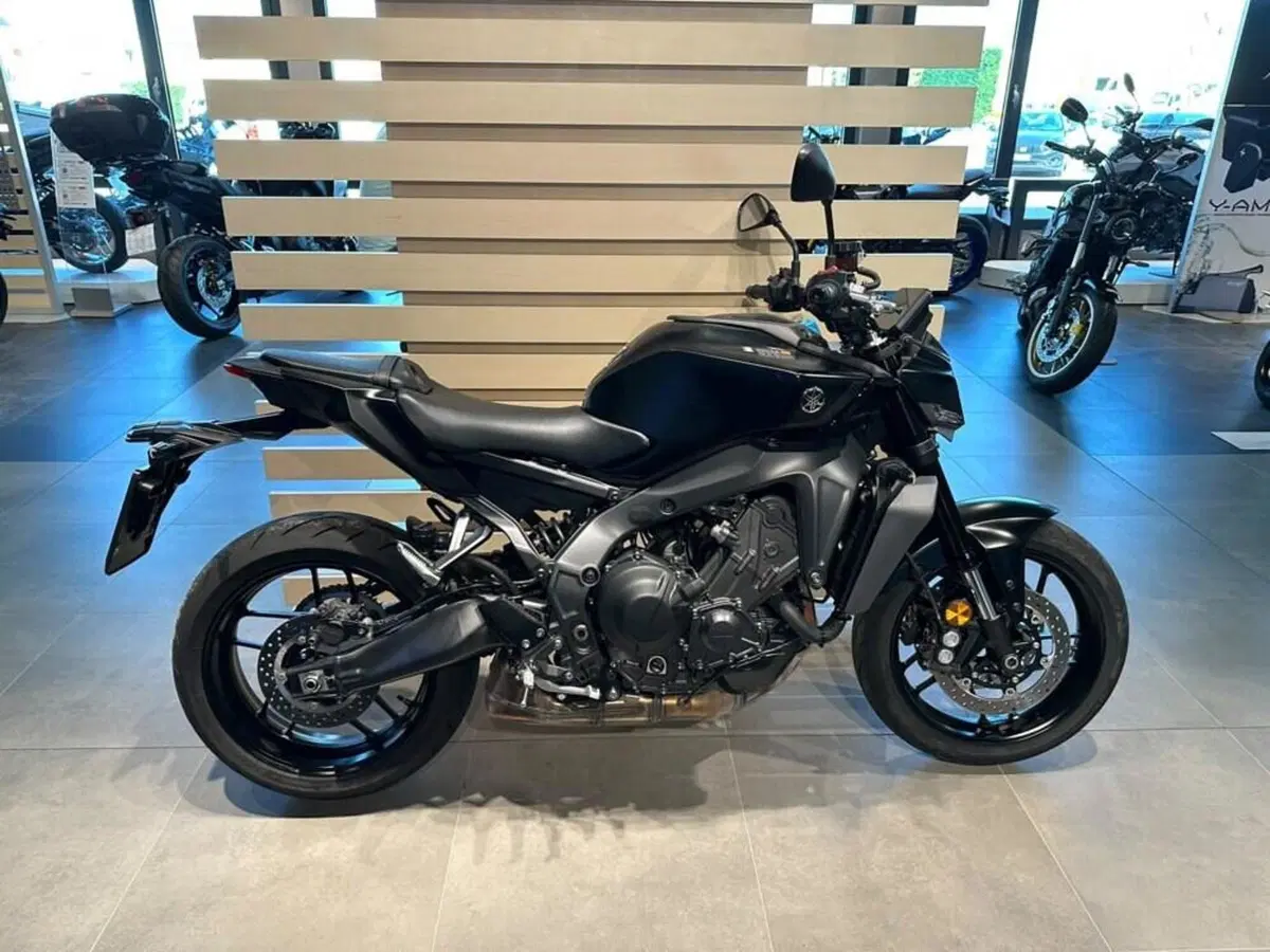 Yamaha MT-09 (2024 - 26) (2)
