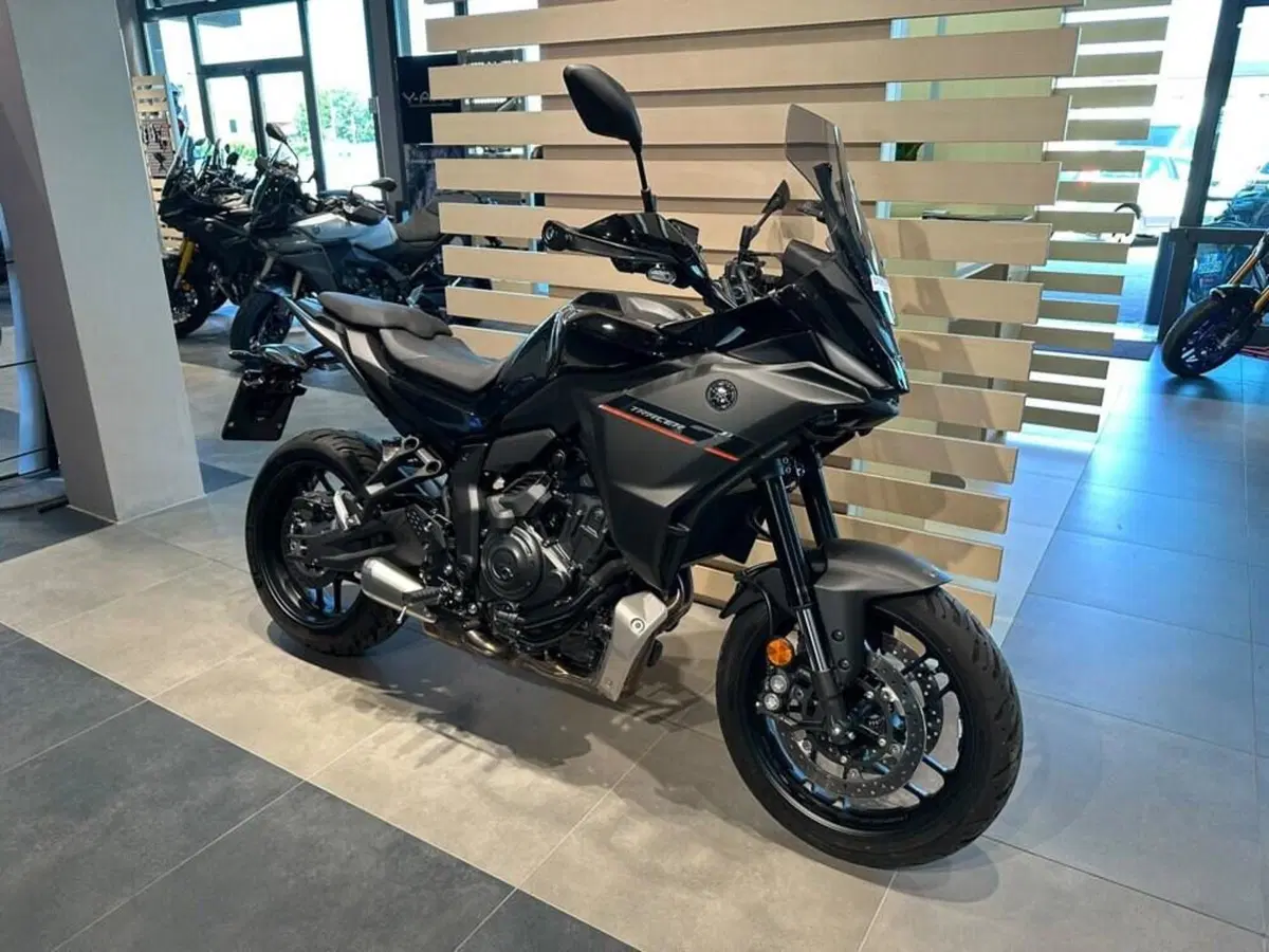 Yamaha Tracer 7 Y-AMT (2026) (2)