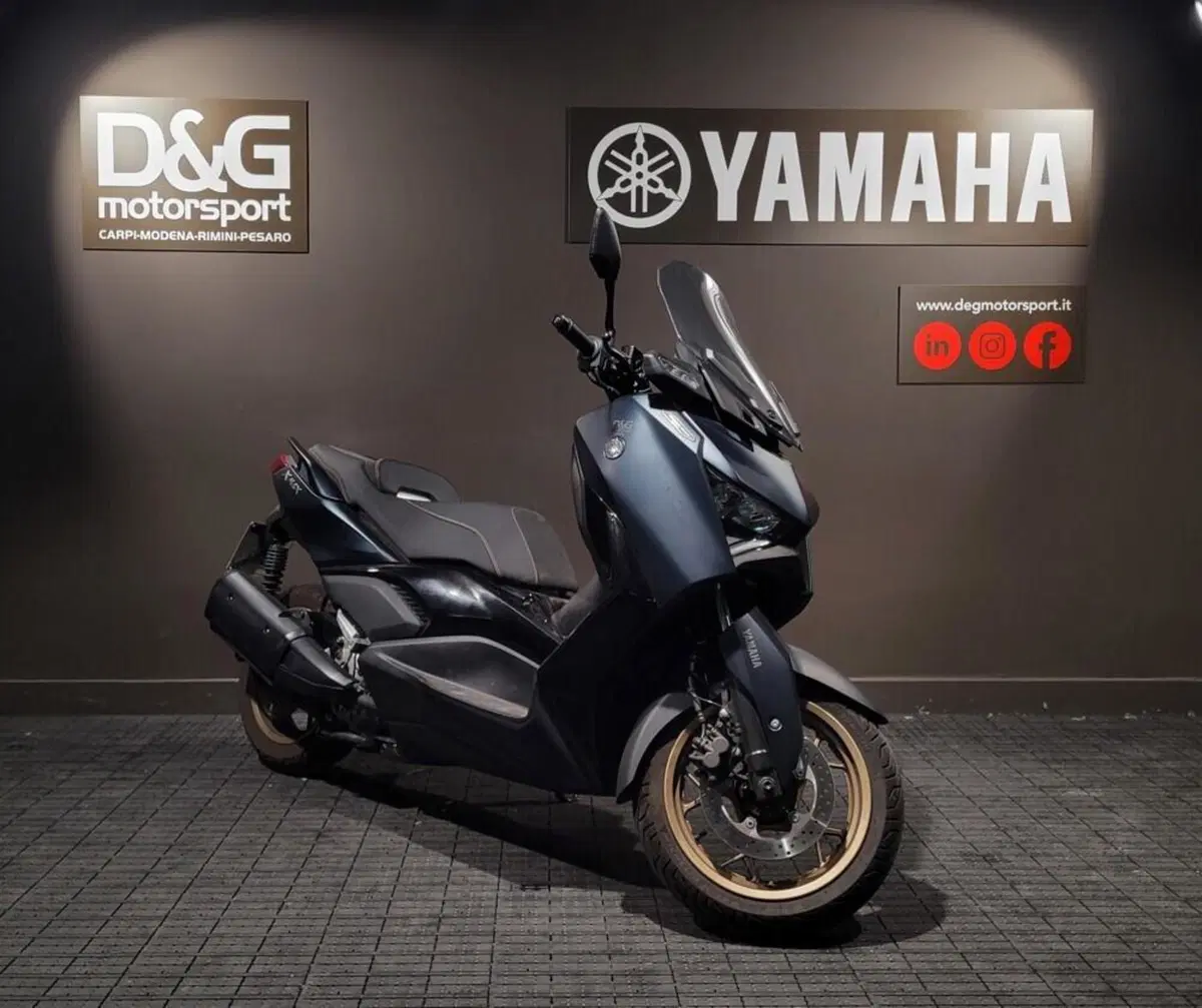 Yamaha X-Max 300 Tech Max (2021 - 24) (4)