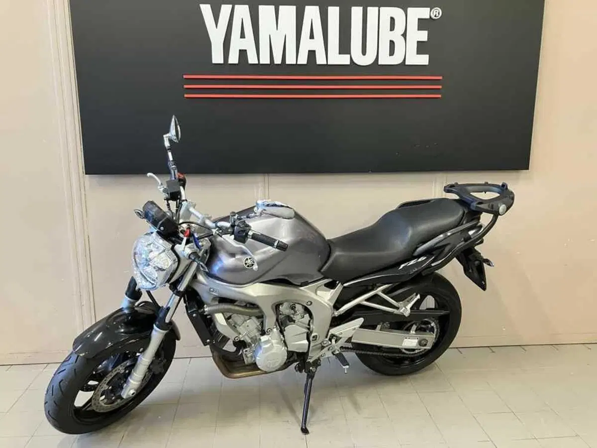 Yamaha FZ6 (2004 - 07) (3)