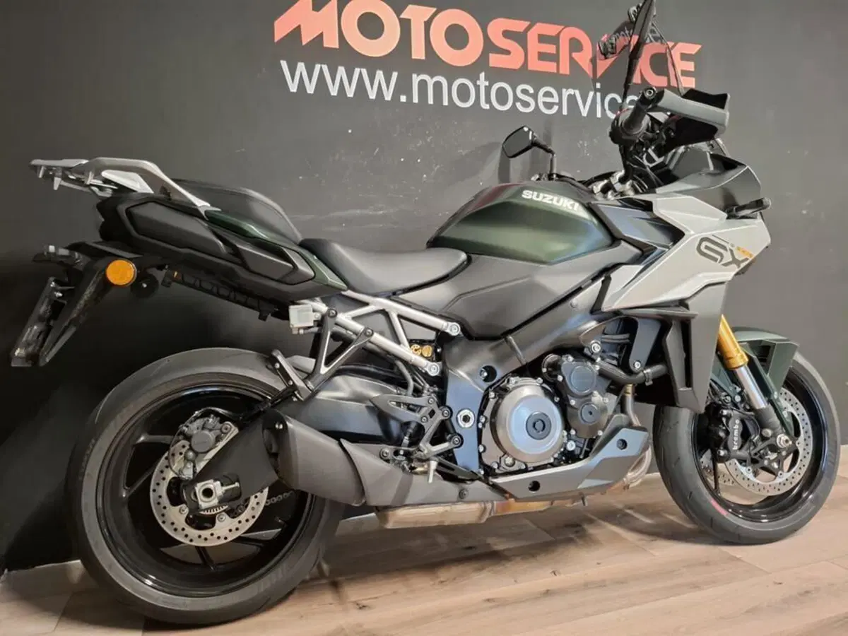 Suzuki GSX-S1000GX (2024 - 26) (5)